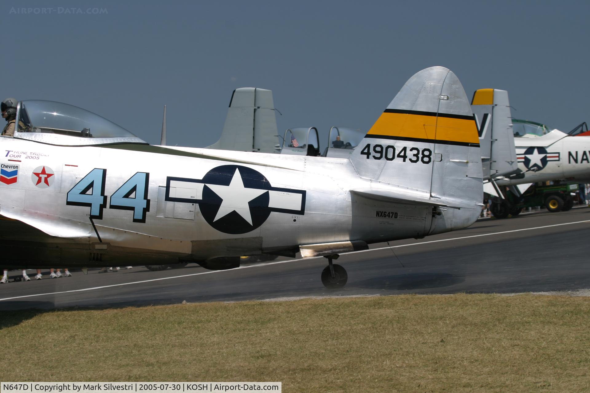 N647D, 1944 Republic P-47D Thunderbolt C/N 8955583, Oshkosh 2005