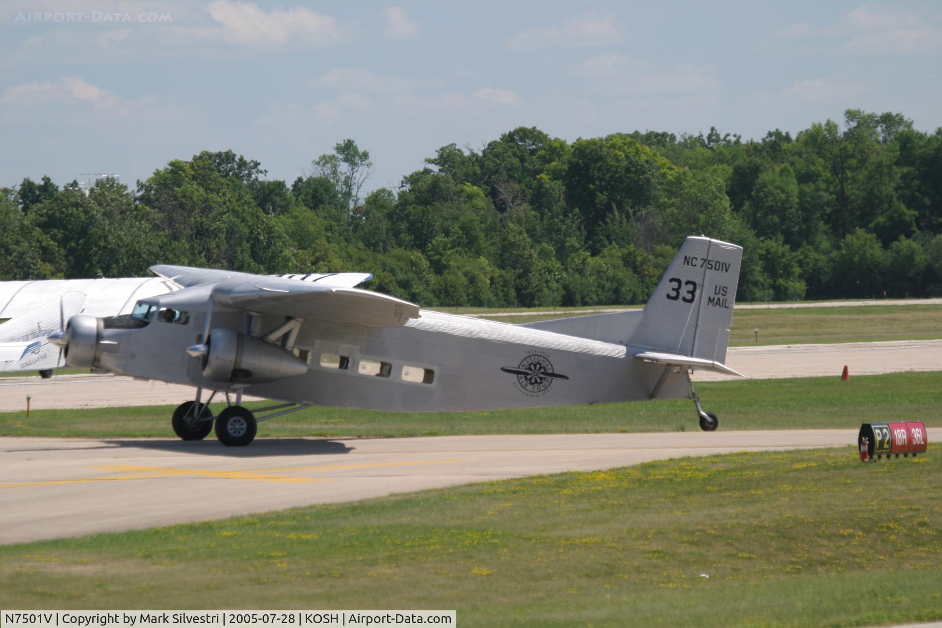 N7501V, Bushmaster 2000 C/N 1, Oshkosh 2005