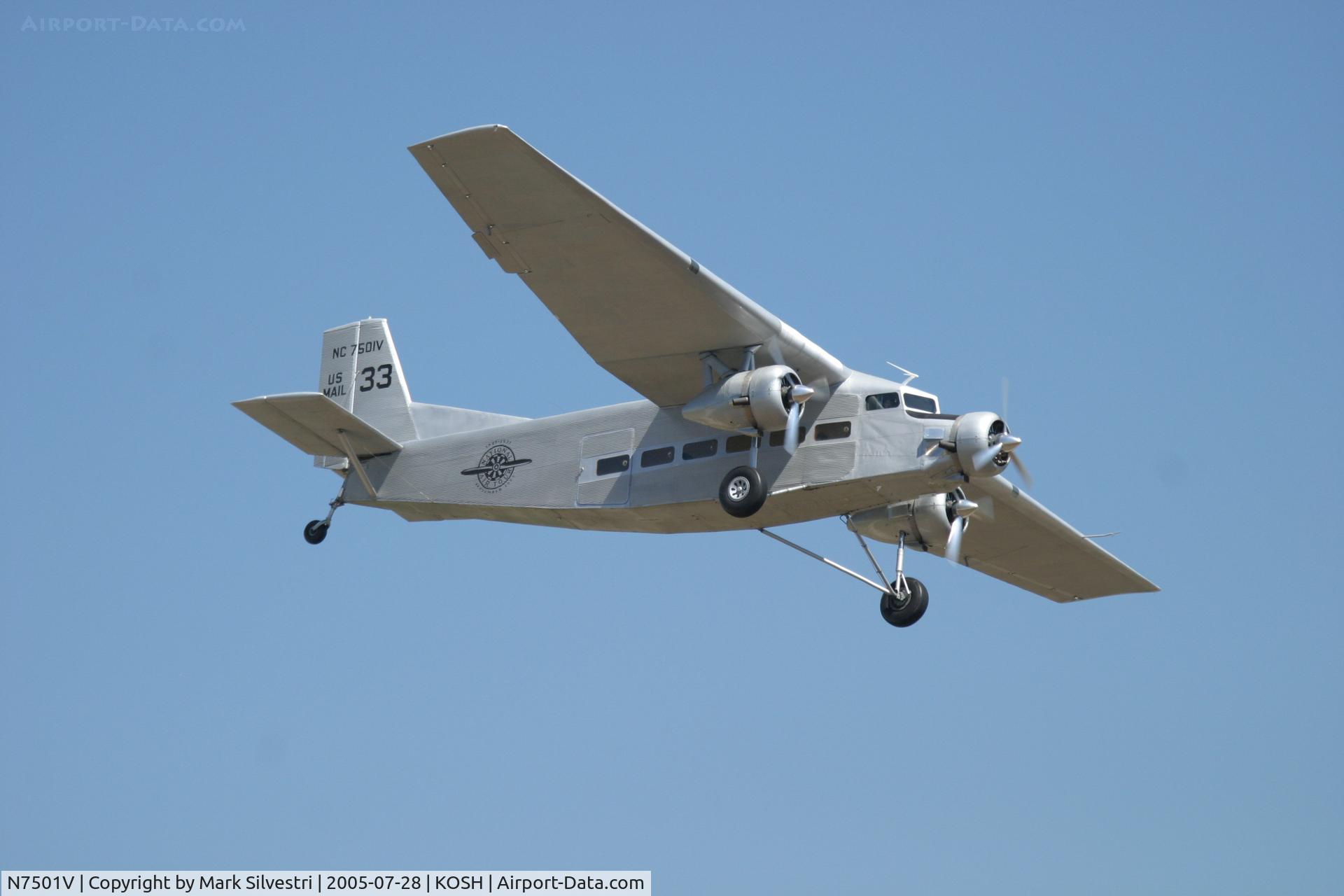 N7501V, Bushmaster 2000 C/N 1, Oshkosh 2005