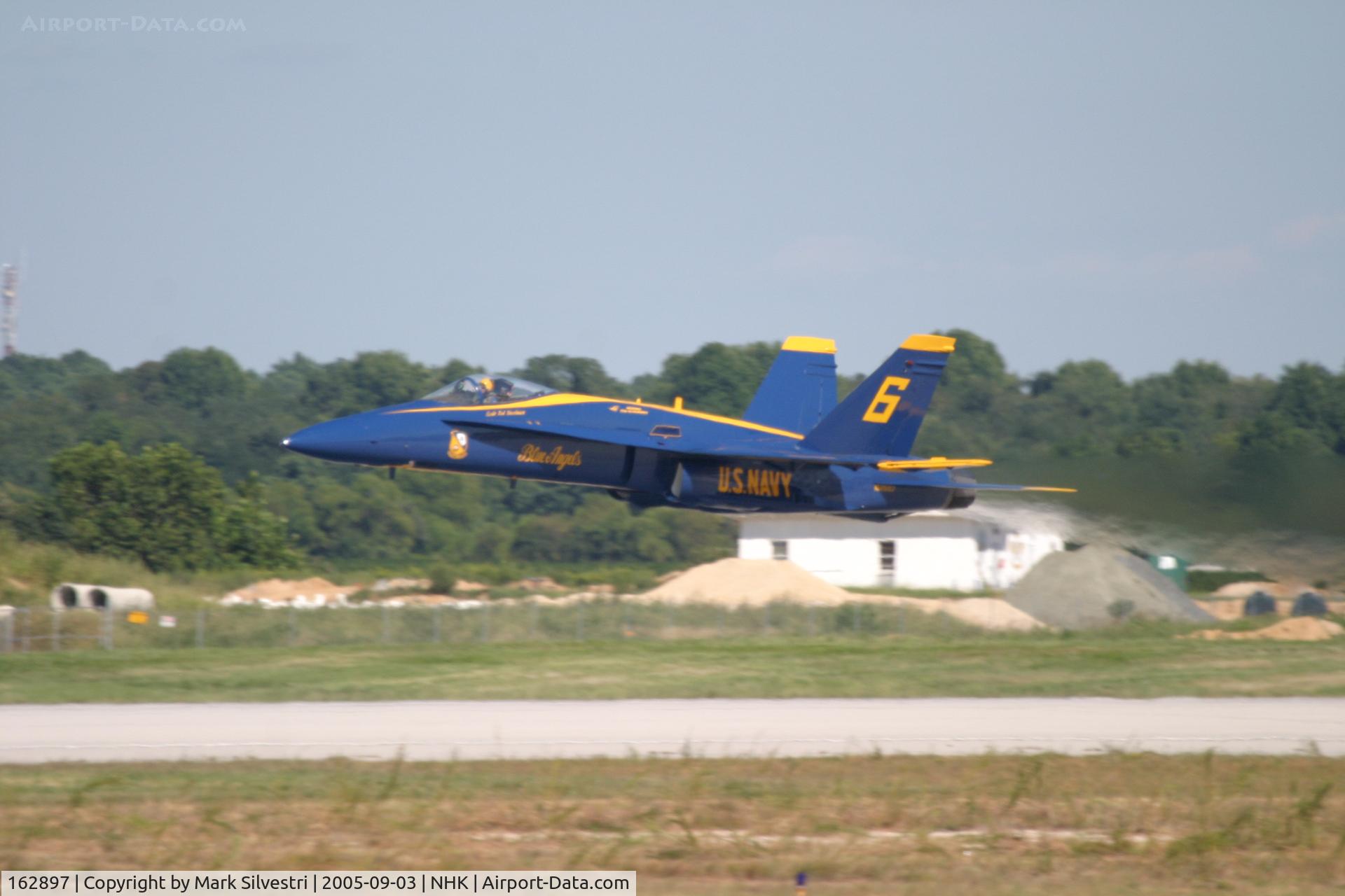 162897, McDonnell Douglas F/A-18A Hornet C/N 0450/A370, Patuxent River NAS 2005
