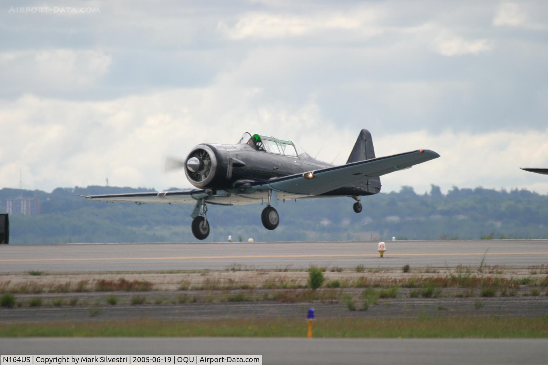 N164US, 1944 North American AT-6F C/N 44-81687-A, Quonset Pt, RI 2005