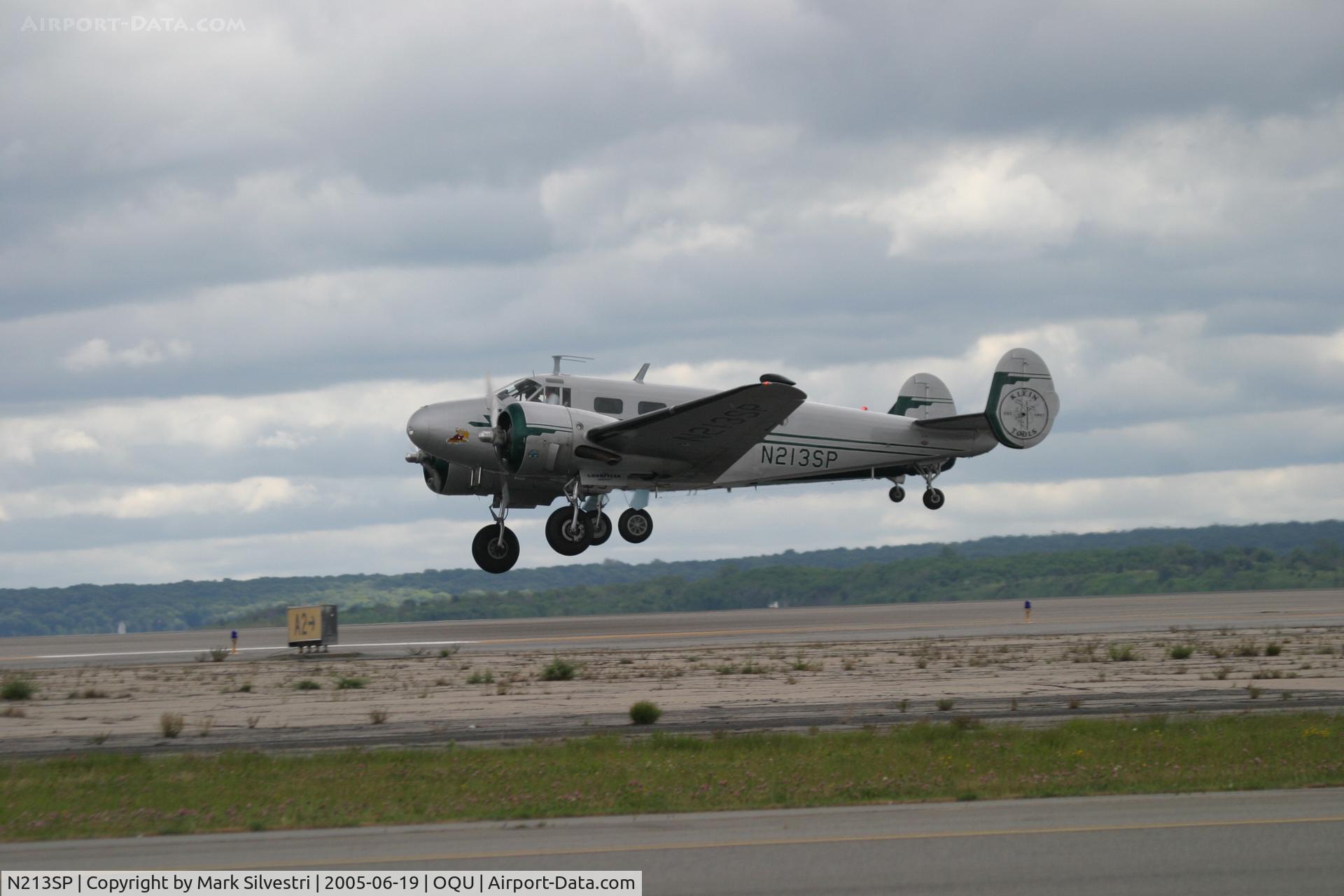 N213SP, 1952 Beech C-45H Expeditor C/N AF-860, Quonset Pt, RI 2005