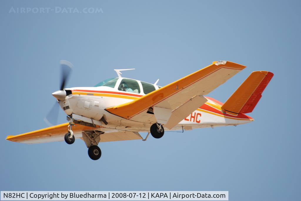 N82HC, 1974 Beech V35B Bonanza C/N D-9584, On final for 17L.