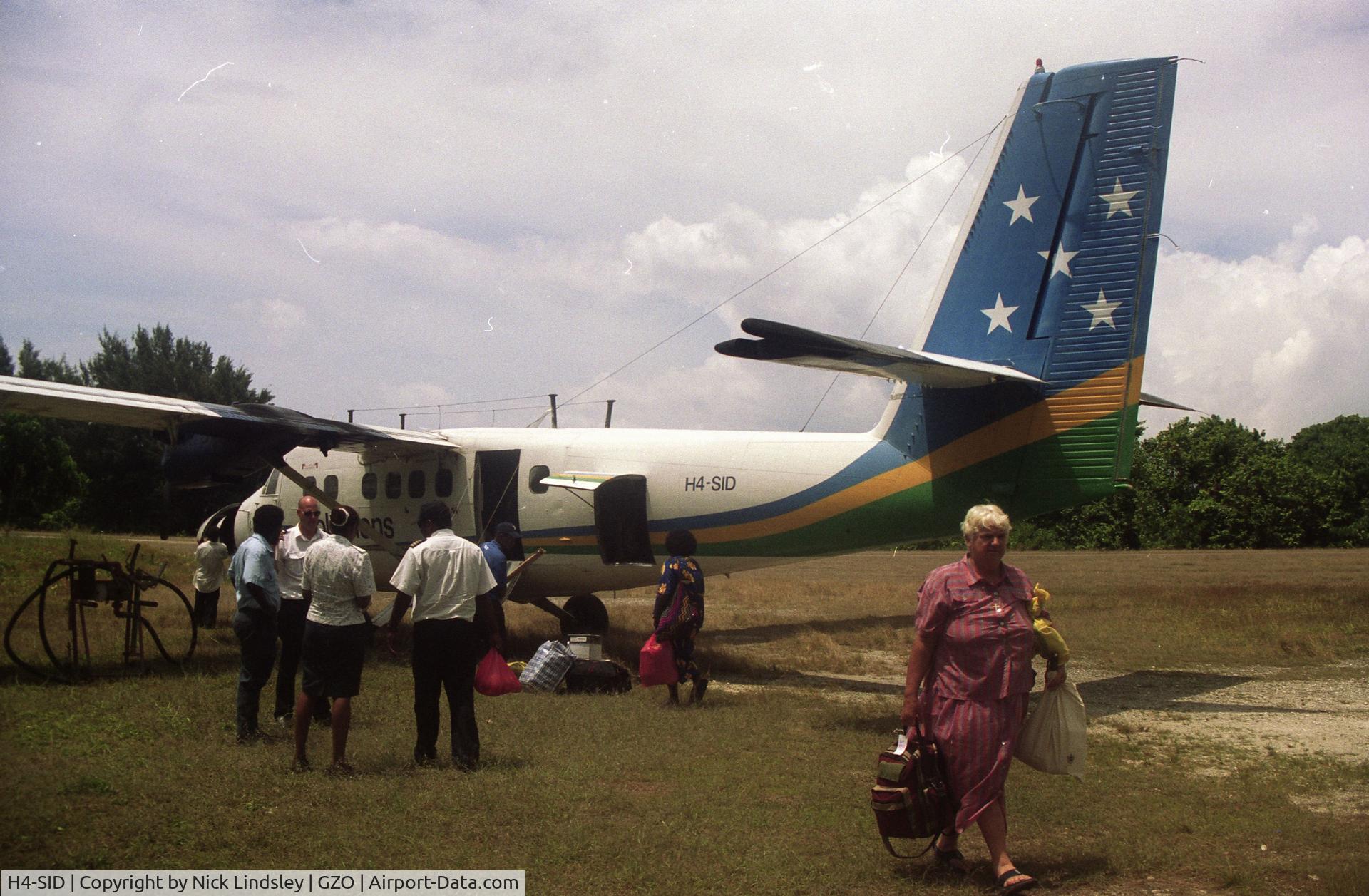 H4-SID, 1975 De Havilland Canada DHC-6-300 Twin Otter C/N 442, DHC-6-300 Twin Otter Gizo Solomon Islands Sep 2001