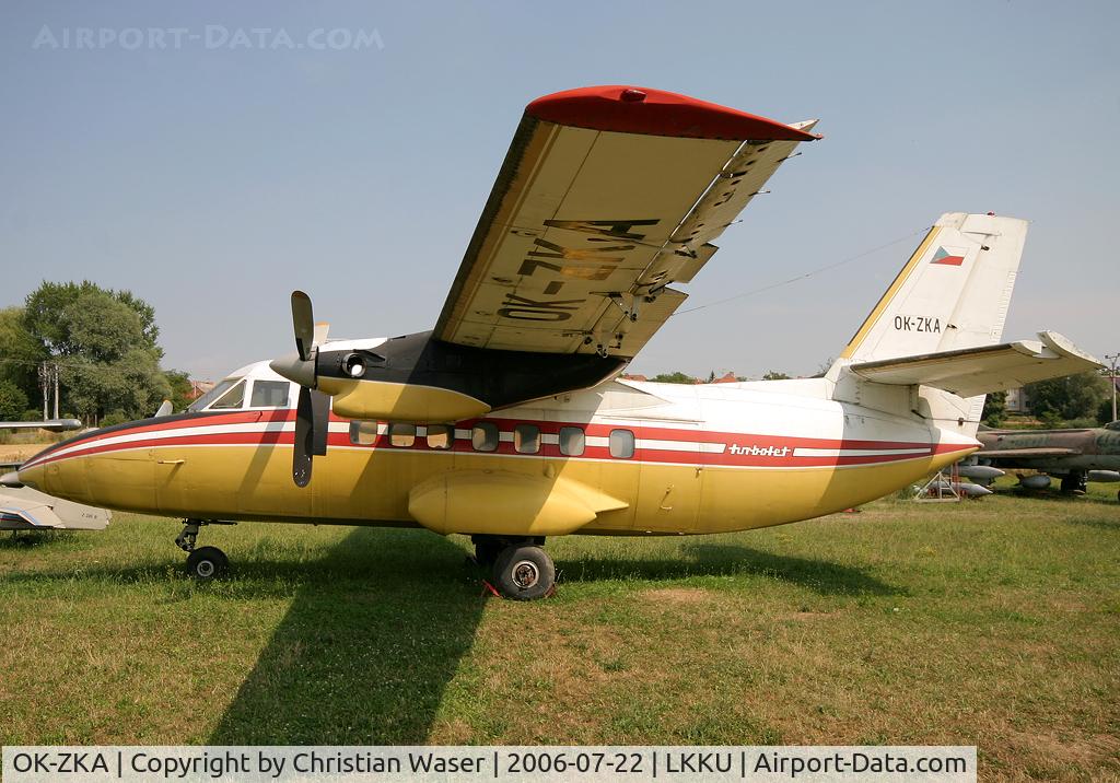 OK-ZKA, Let XL-410 Turbolet C/N 004, Turbolet