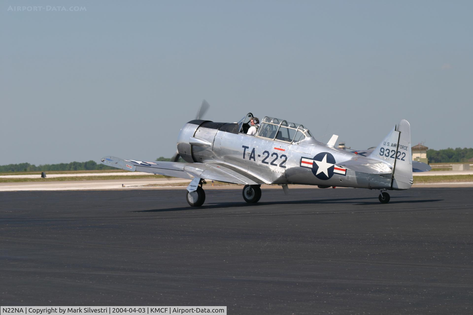 N22NA, 1946 North American T-6G Texan C/N 168-326, Airfest 2004