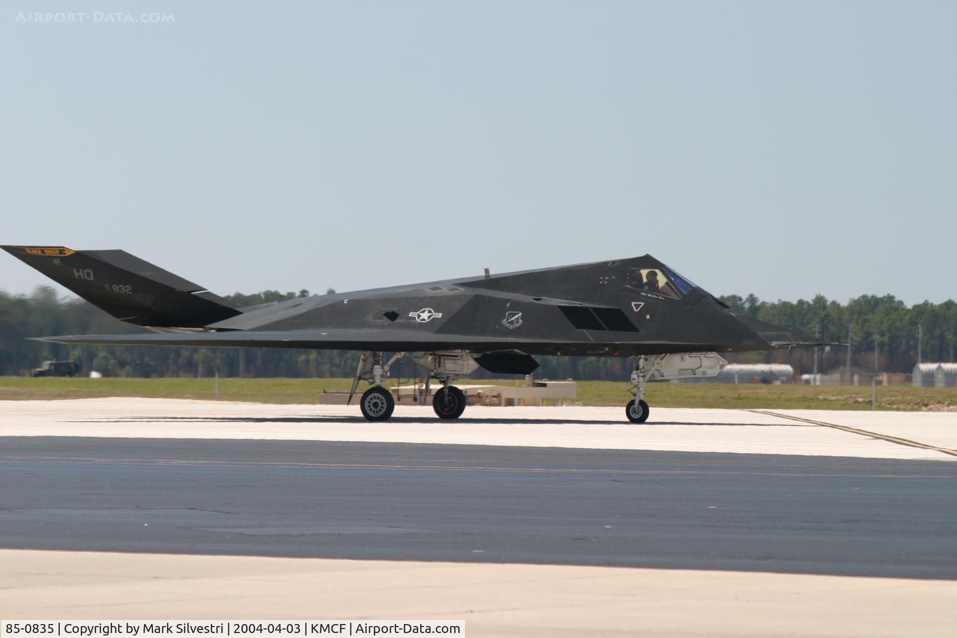 85-0835, 1985 Lockheed F-117A Nighthawk C/N A.4057, Airfest 2004