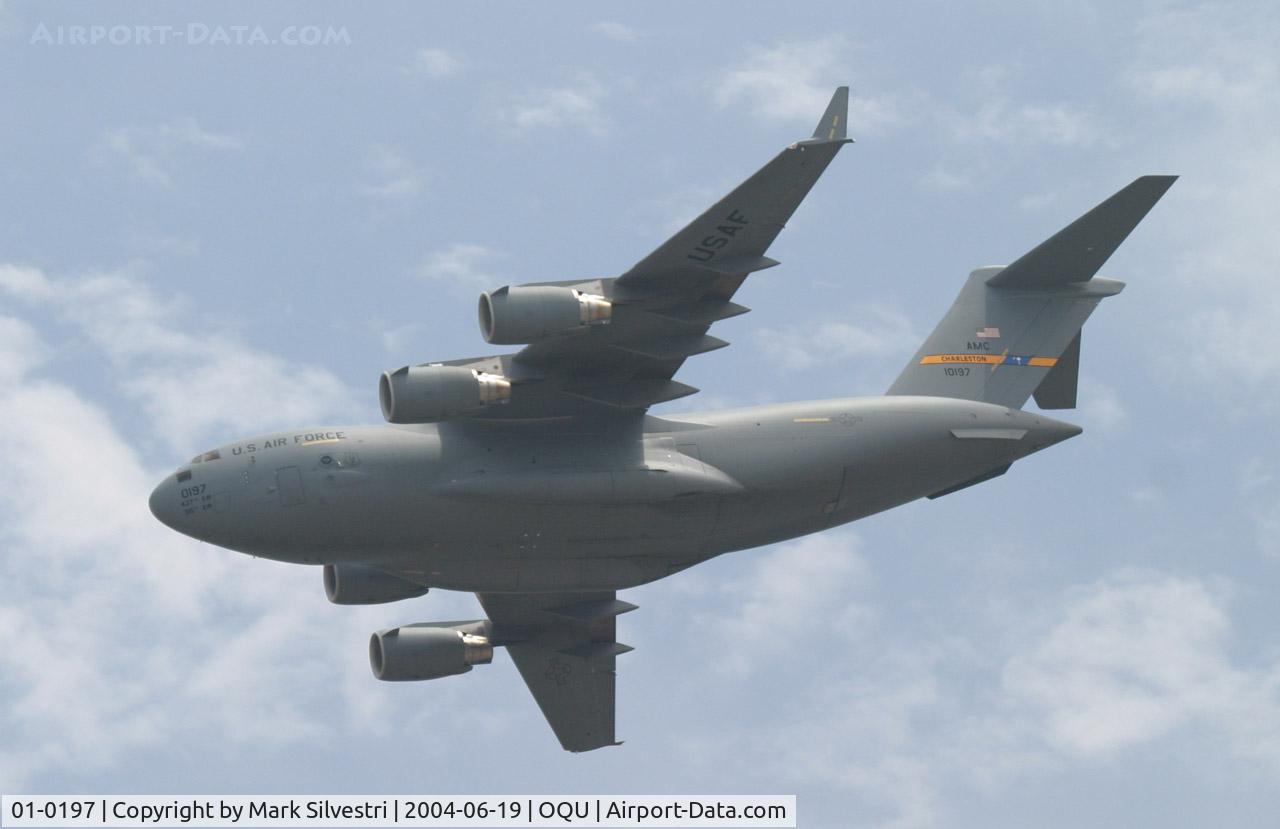 01-0197, 2001 Boeing C-17A Globemaster III C/N F-104, Quonset Pt, RI 2004