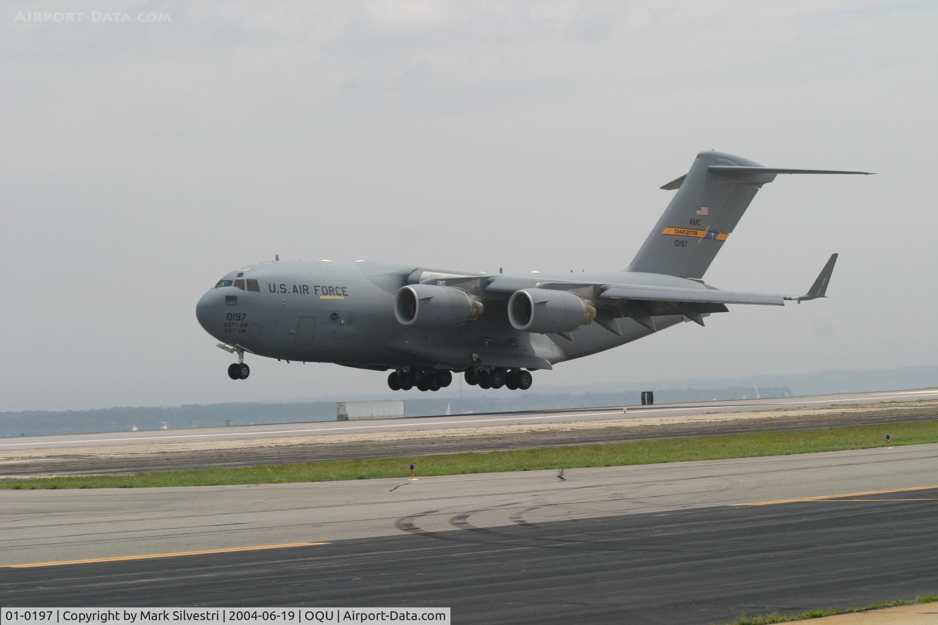 01-0197, 2001 Boeing C-17A Globemaster III C/N F-104, Quonset Pt, RI 2004