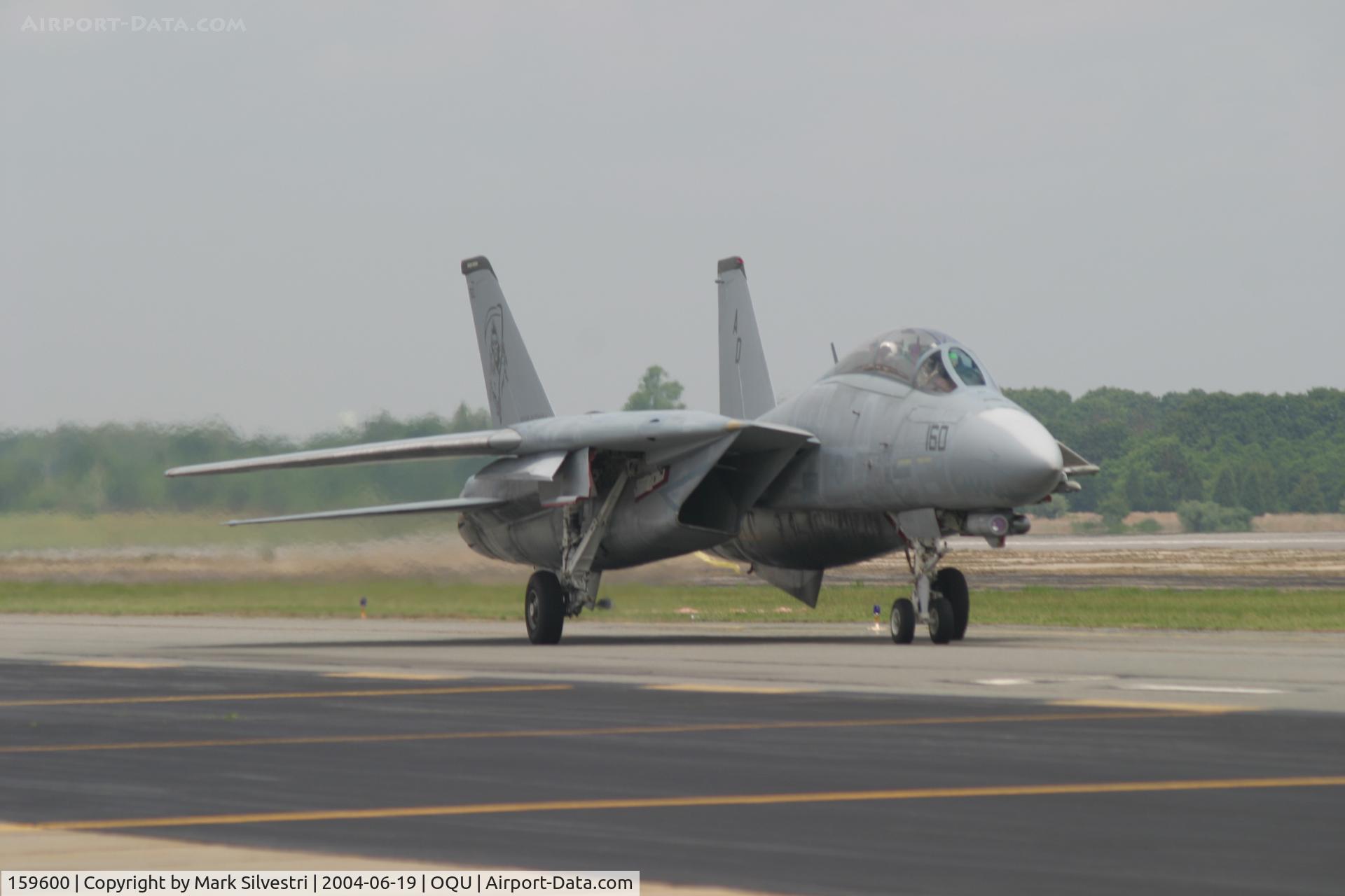 159600, Grumman F-14D Tomcat C/N DR-5, Quonset Pt, RI 2004