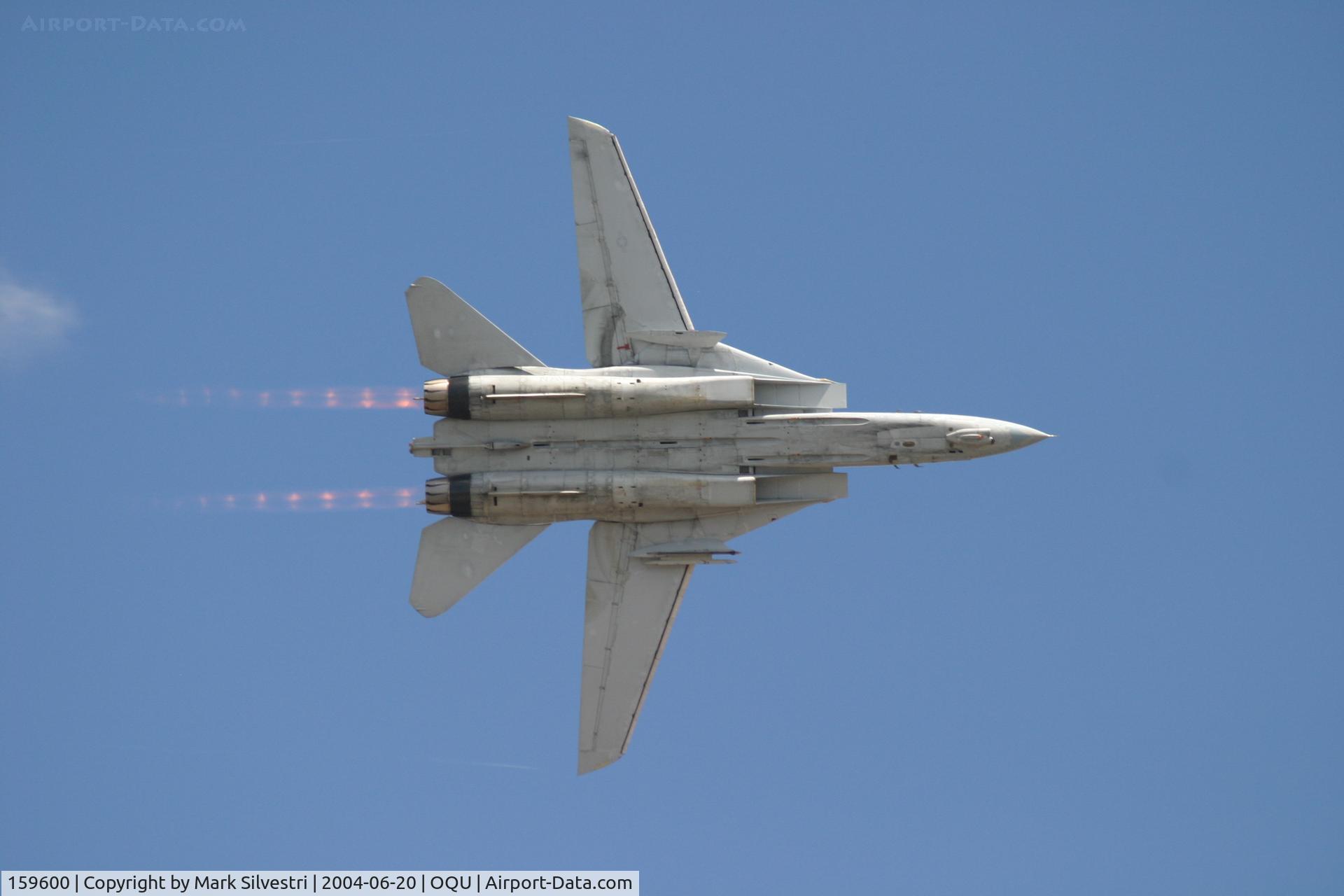 159600, Grumman F-14D Tomcat C/N DR-5, Quonset Pt, RI 2004