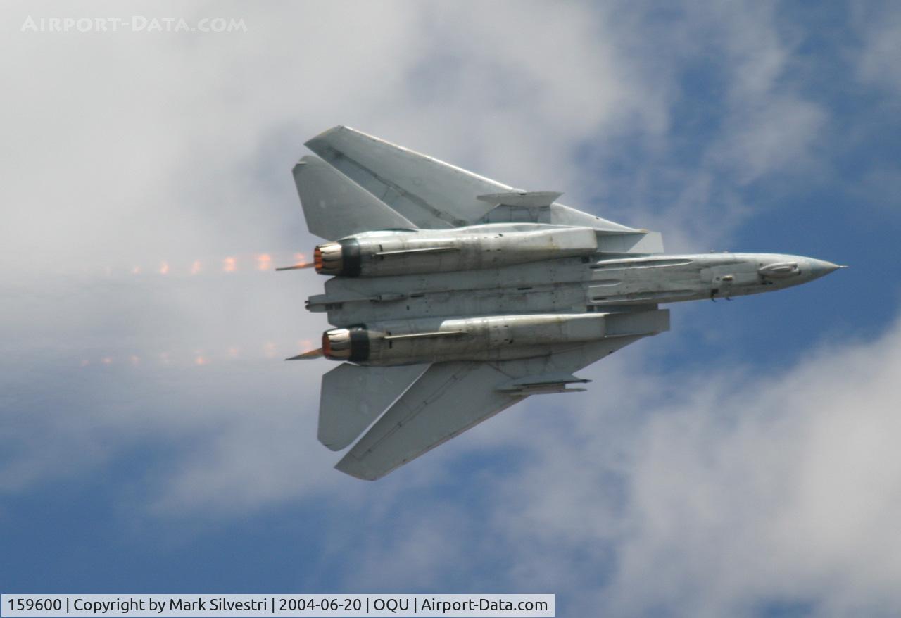 159600, Grumman F-14D Tomcat C/N DR-5, Quonset Pt, RI 2004