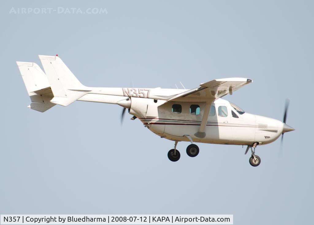 N357, 1976 Cessna T337G Turbo Super Skymaster C/N P3370242, On approach to 35R.