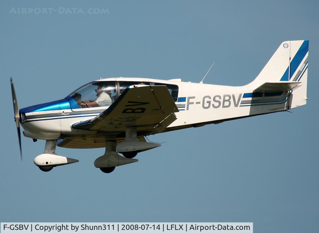 F-GSBV, Robin DR-400-180 Regent C/N 2364, Landing rwy 22 for an Airshow