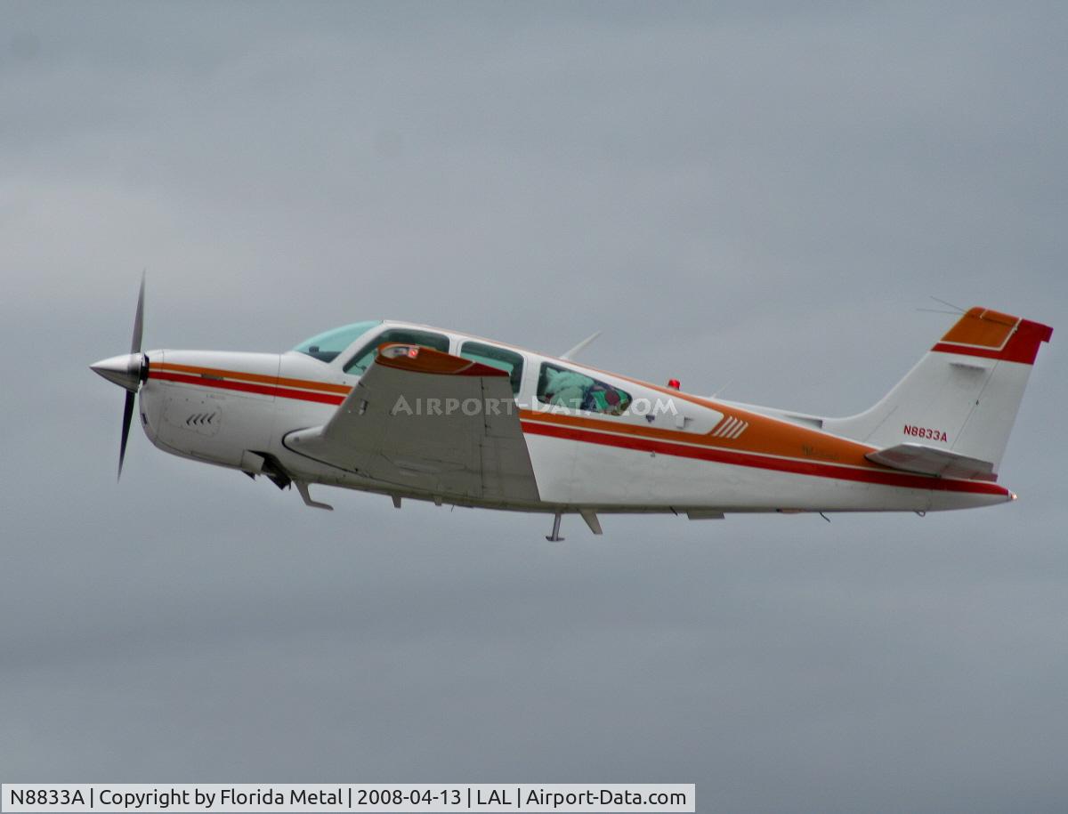 N8833A, 1982 Beech F33A Bonanza C/N CE-976, Beech 33 Bonanza
