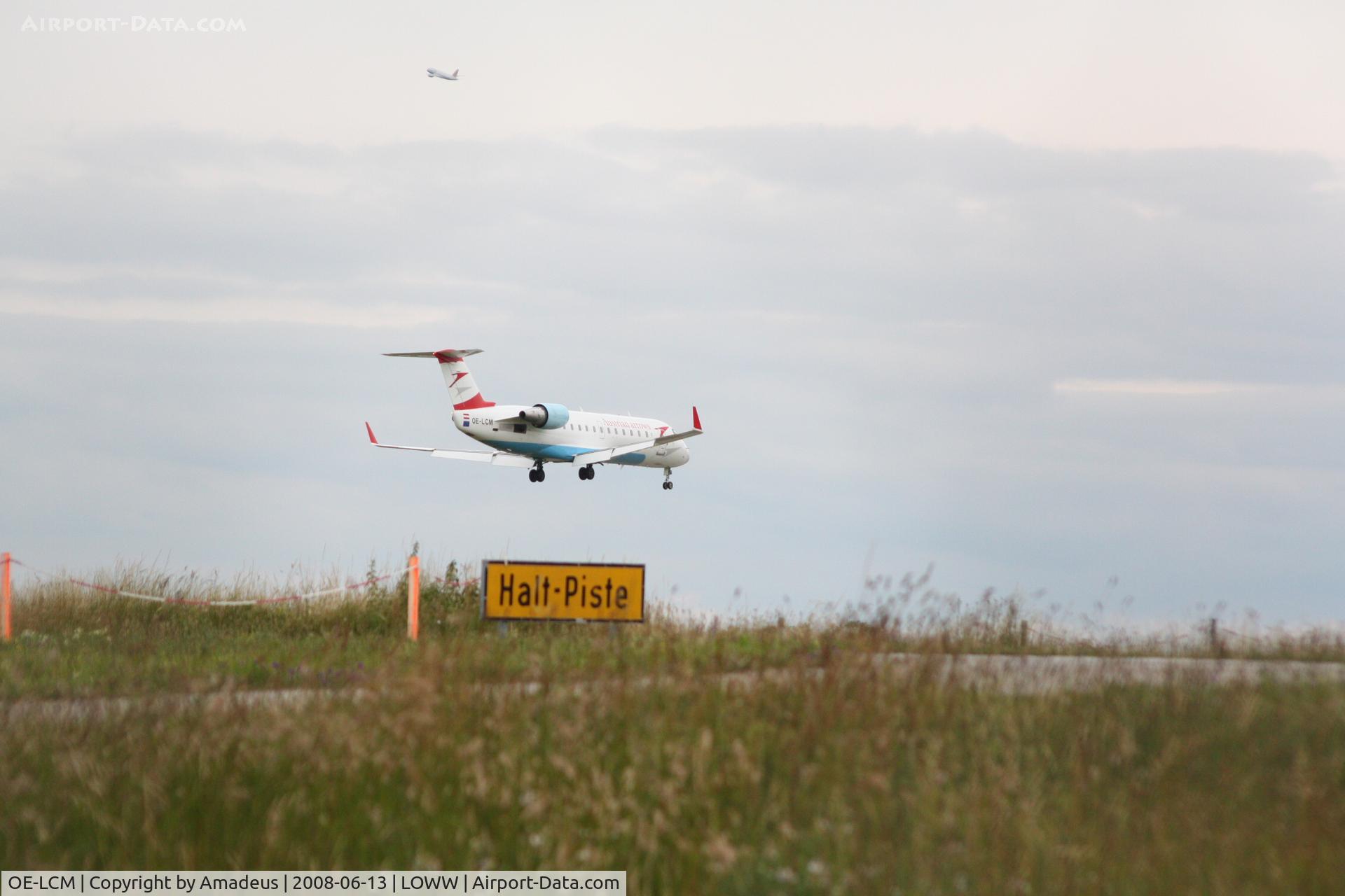 OE-LCM, 1997 Canadair CRJ-200LR (CL-600-2B19) C/N 7205, Canadair CL 600 landing RWY34