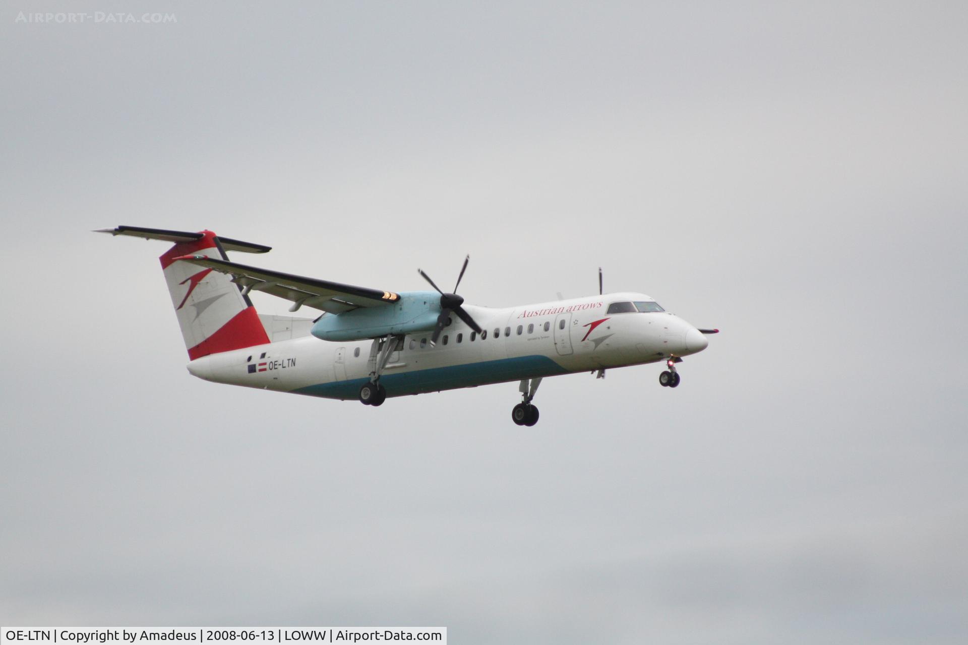 OE-LTN, 1998 De Havilland Canada DHC-8-314Q Dash 8 C/N 531, Dash 8 landing RWY34