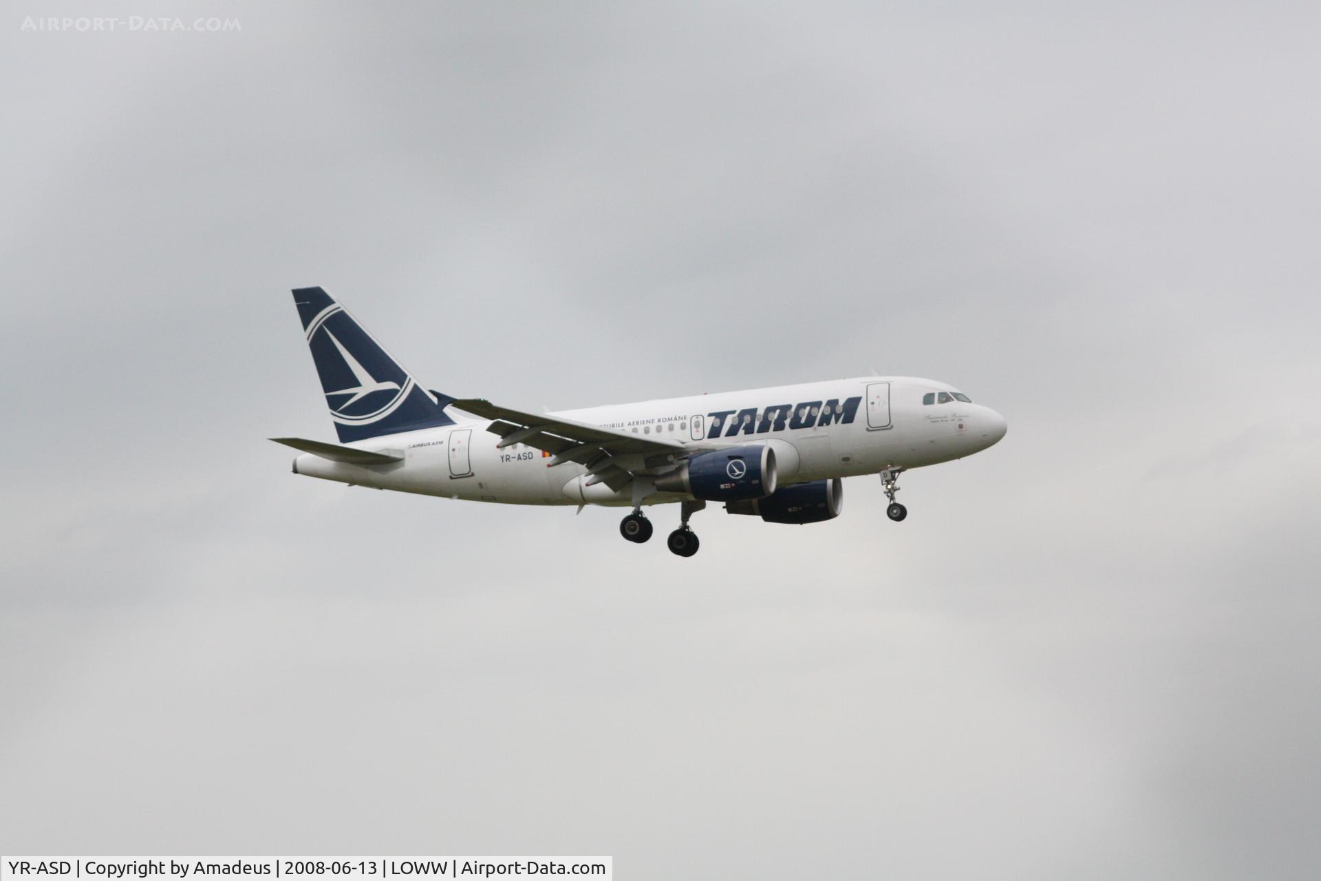 YR-ASD, 2007 Airbus A318-111 C/N 3225, Airbus A318 landing RWY34