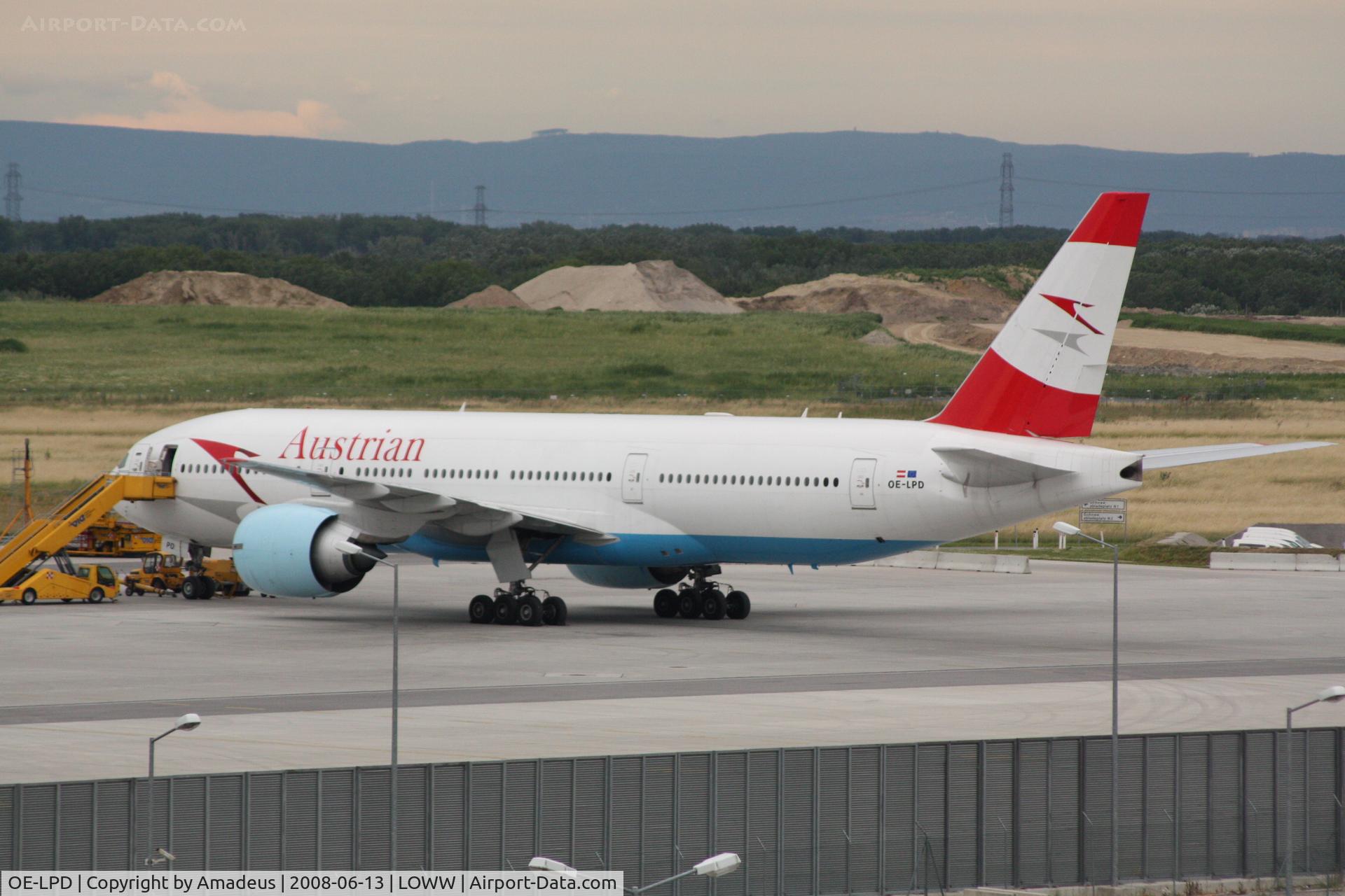 OE-LPD, 2006 Boeing 777-2Z9/ER C/N 35960, Boeing 777