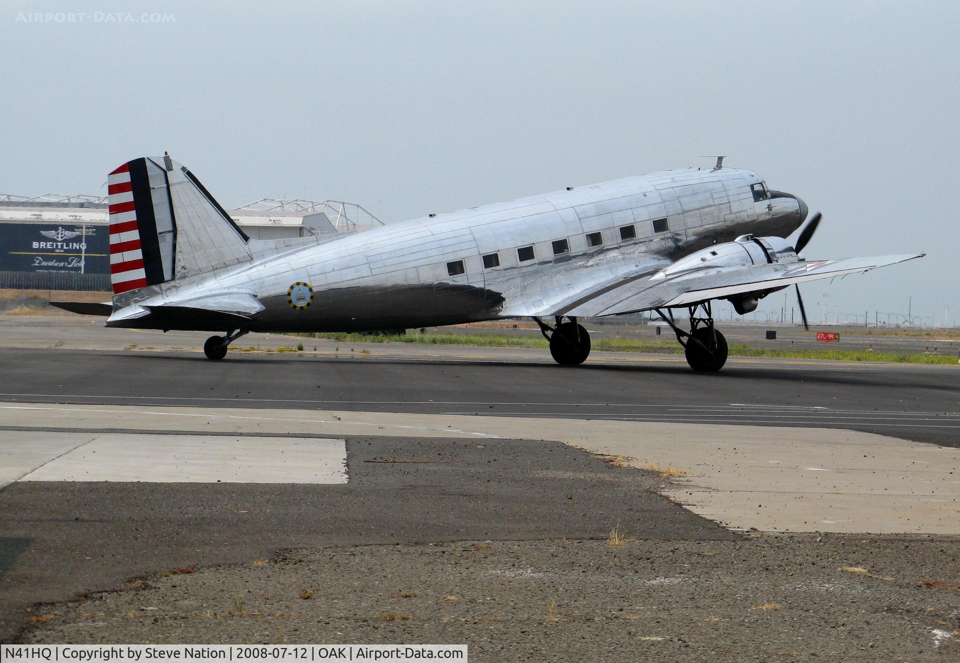 N41HQ, Douglas DC-3A C/N 2053, USAAC HQ Command Douglas DC-3A (as NC41HQ) running up engines in smoky conditions @ Oakland, CA