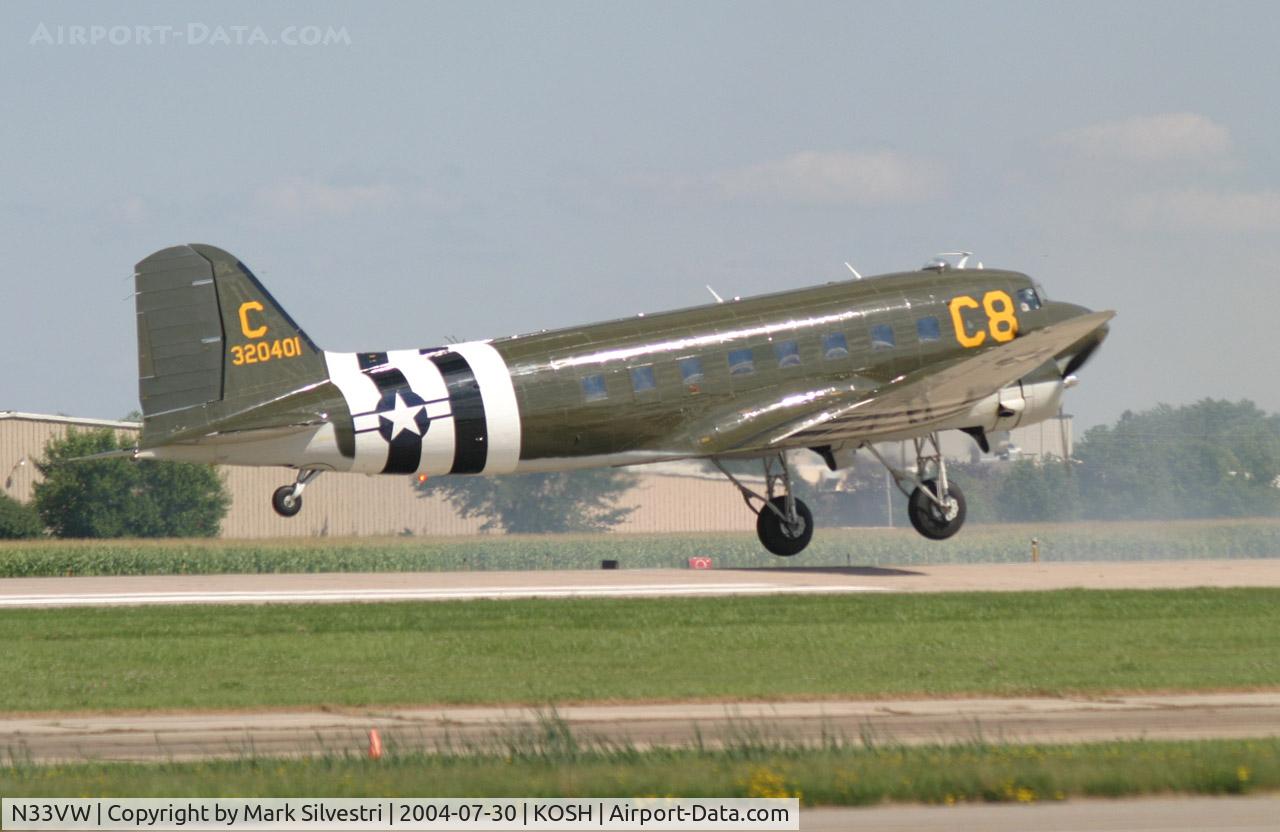 N33VW, 1943 Douglas DC3C-S1C3G (C-47A) C/N 20401, Oshkosh 2004