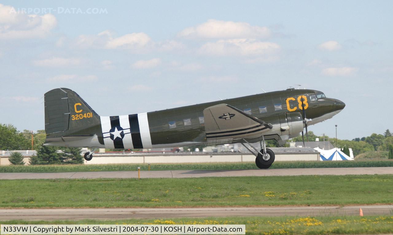 N33VW, 1943 Douglas DC3C-S1C3G (C-47A) C/N 20401, Oshkosh 2004