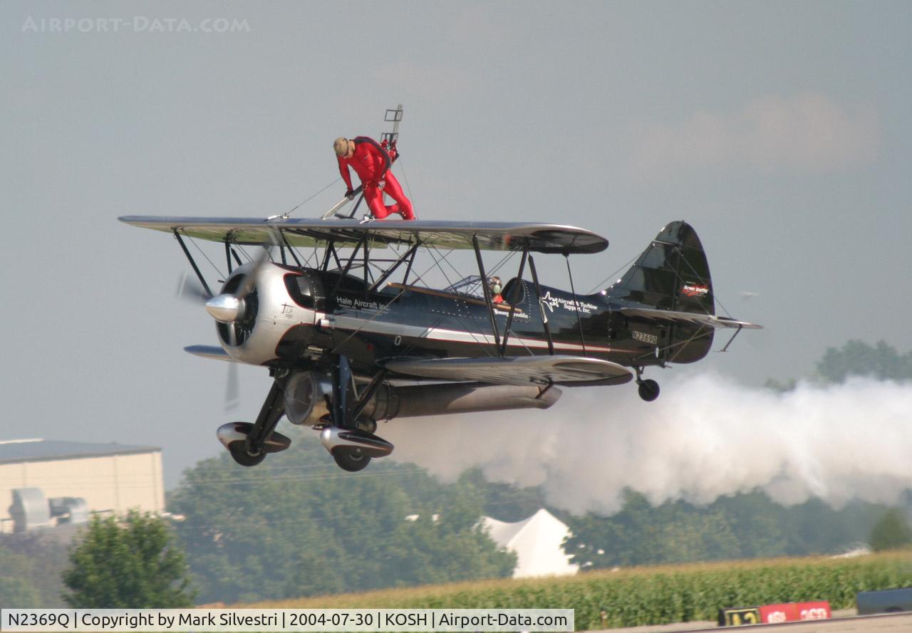 N2369Q, 1940 Waco UPF-7 C/N 5387, Oshkosh 2004
