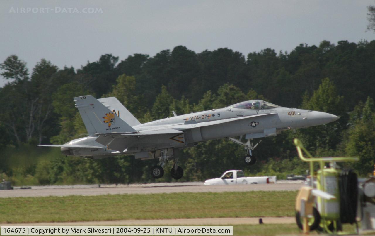 164675, McDonnell Douglas F/A-18C Hornet C/N 1105, Oceana 2004