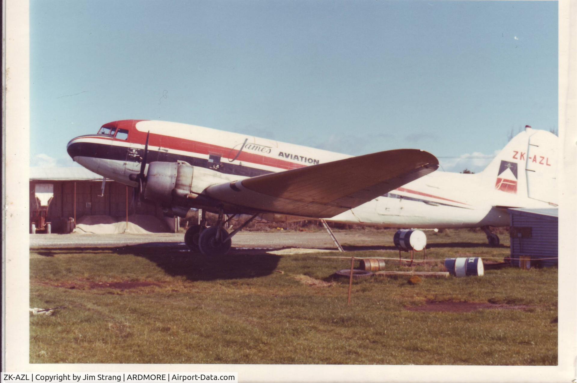 ZK-AZL, 1945 Douglas C-47B-35-DK C/N 33316, Aerial Topdresser