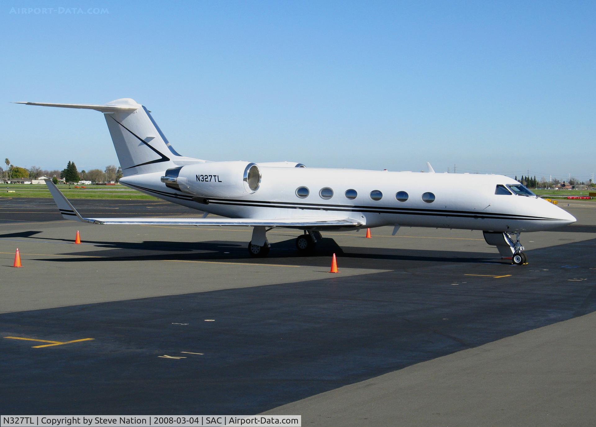 N327TL, 1998 Gulfstream Aerospace G-IV C/N 1339, Thomas Lee Capital LLC 1998 Gulfstream Aerospace G-IV @ Sacramento Executive Airport, CA