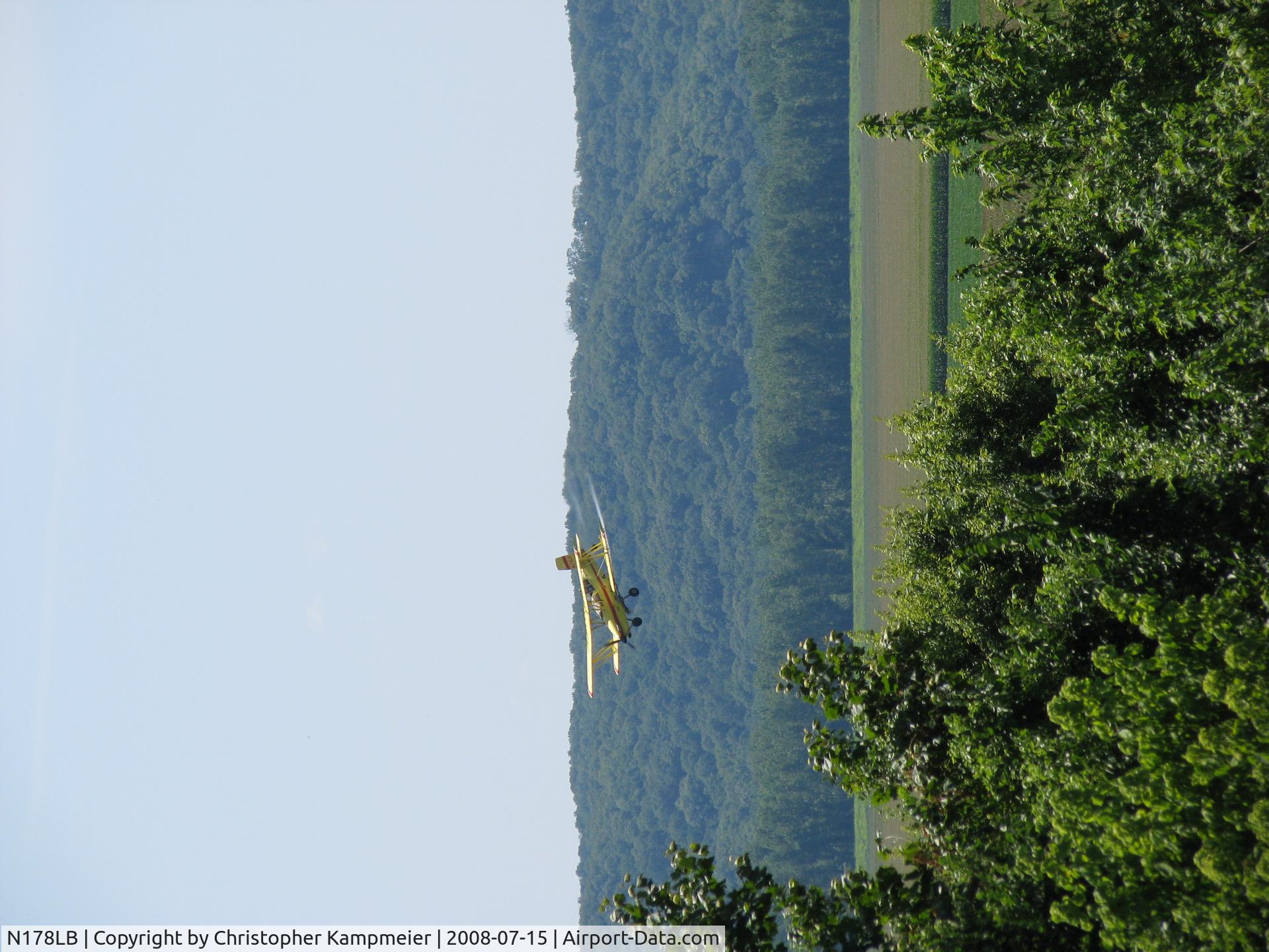 N178LB, 1977 Grumman-Schweizer G-164B C/N 178B, Dusting field near Missouri River, Defiance, MO