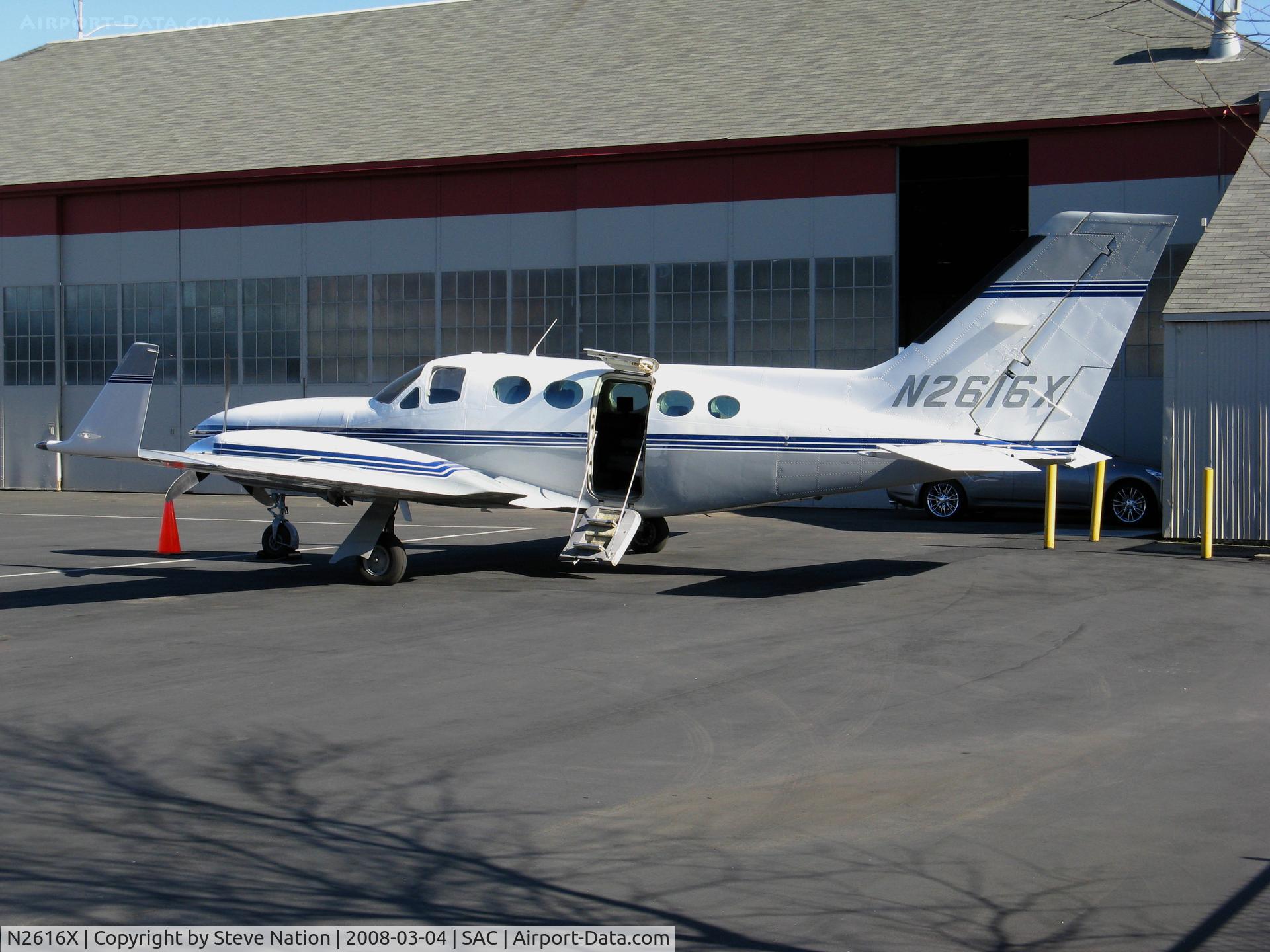 N2616X, Cessna 414A Chancellor C/N 414A0266, WING IT LLC (Arcata, CA)  Cessna 414A @ Sacramento Executive Airport, CA