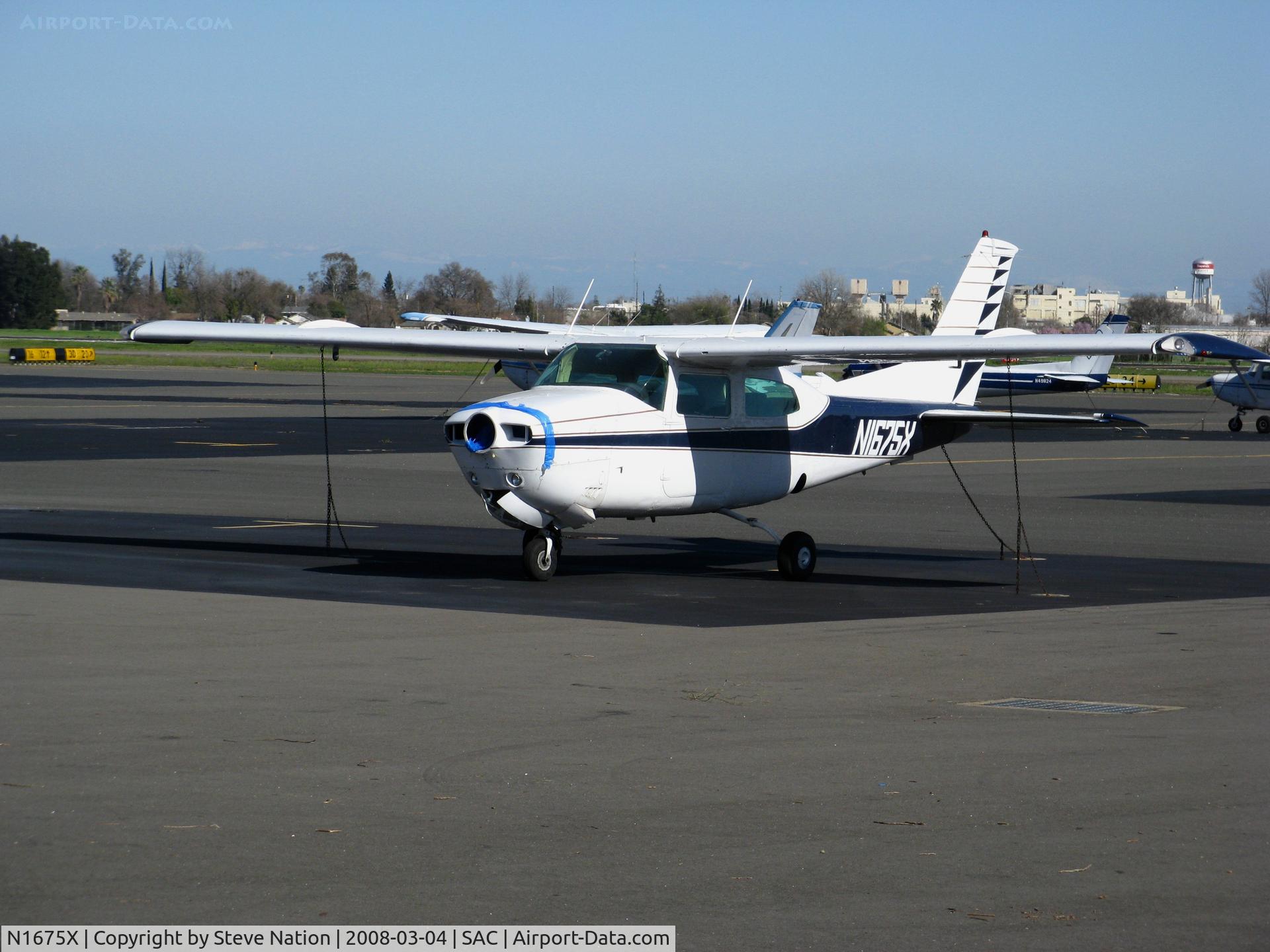 N1675X, 1975 Cessna T210L Turbo Centurion C/N 21060710, Another propless 1975 Cessna T210L @ Sacramento Executive Airport, CA