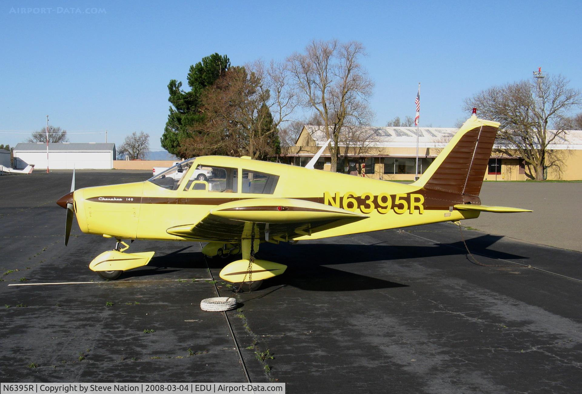 N6395R, 1966 Piper PA-28-140 C/N 28-21572, Nice yellow & brown colors on 1966 Piper PA-28-140 @ University Airport, Davis, CA