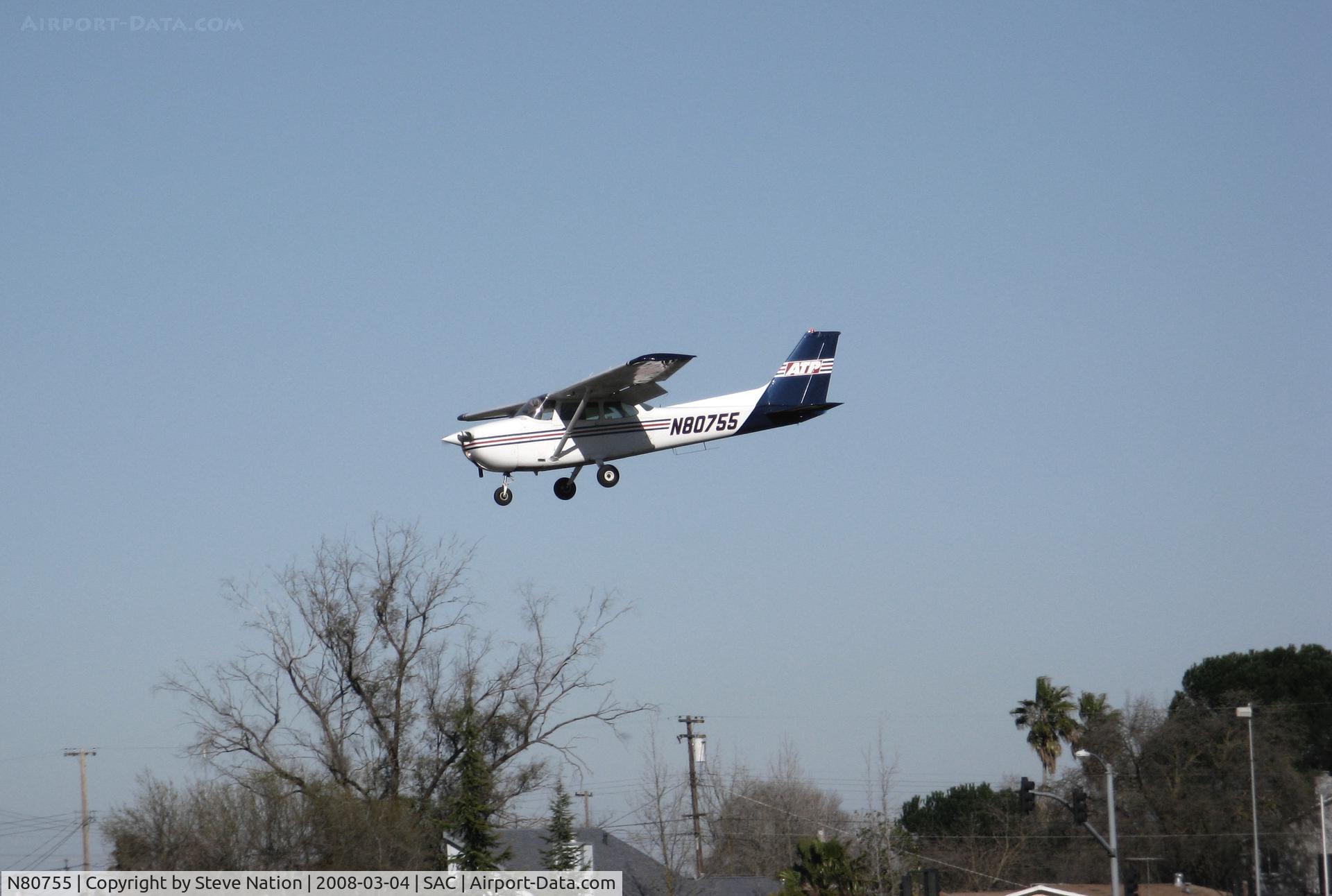 N80755, 1976 Cessna 172M C/N 17266732, ATP 1976 Cessna 172M on final @ Sacramento Executive Airport (Davis), CA