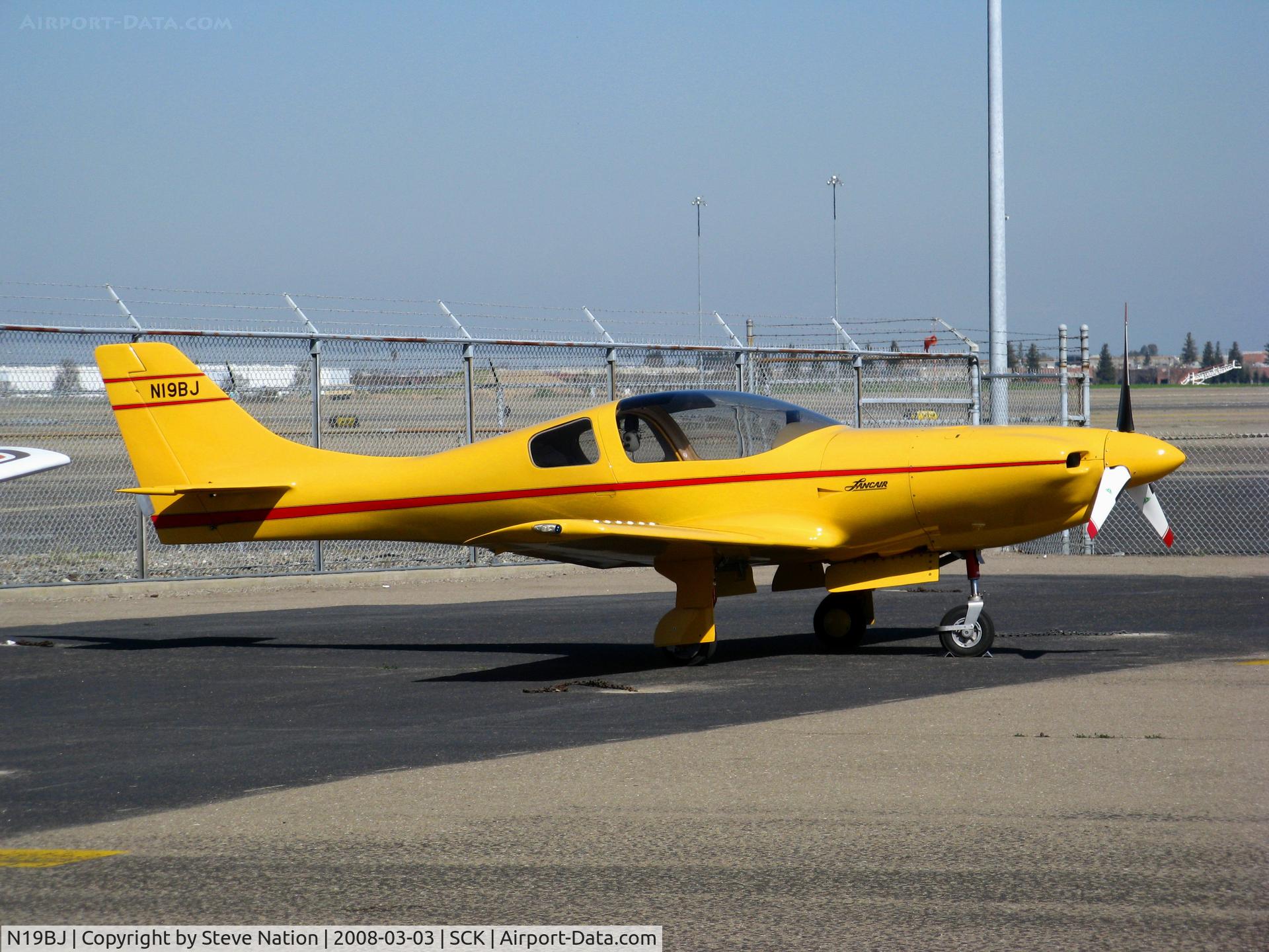 N19BJ, 1992 Lancair 235 C/N 100, Great paint job on 1992 Courtney James D LANCAIR 235 @ Stockton Muni Airport, CA