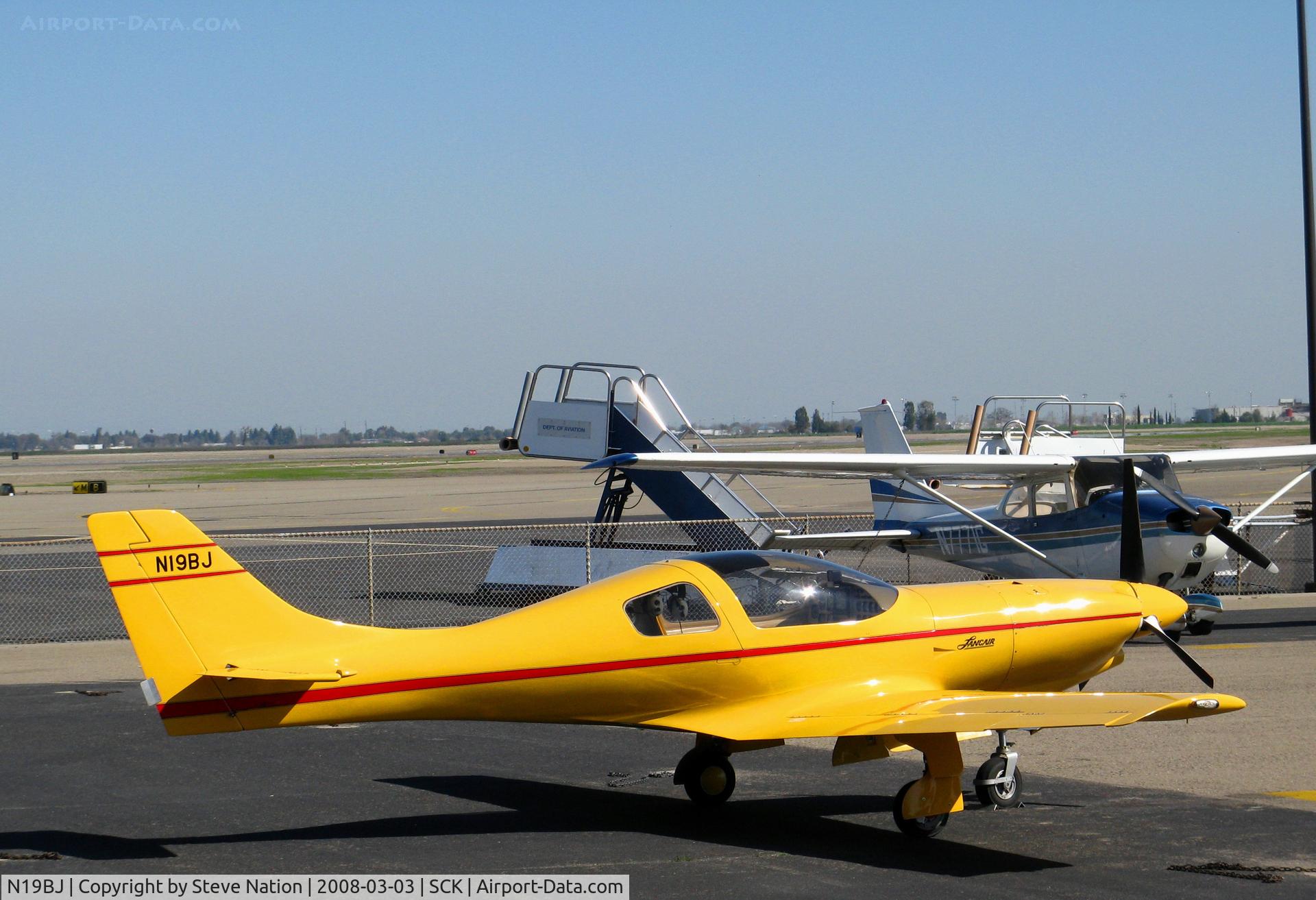 N19BJ, 1992 Lancair 235 C/N 100, Great paint job on 1992 Courtney James D LANCAIR 235 @ Stockton Muni Airport, CA