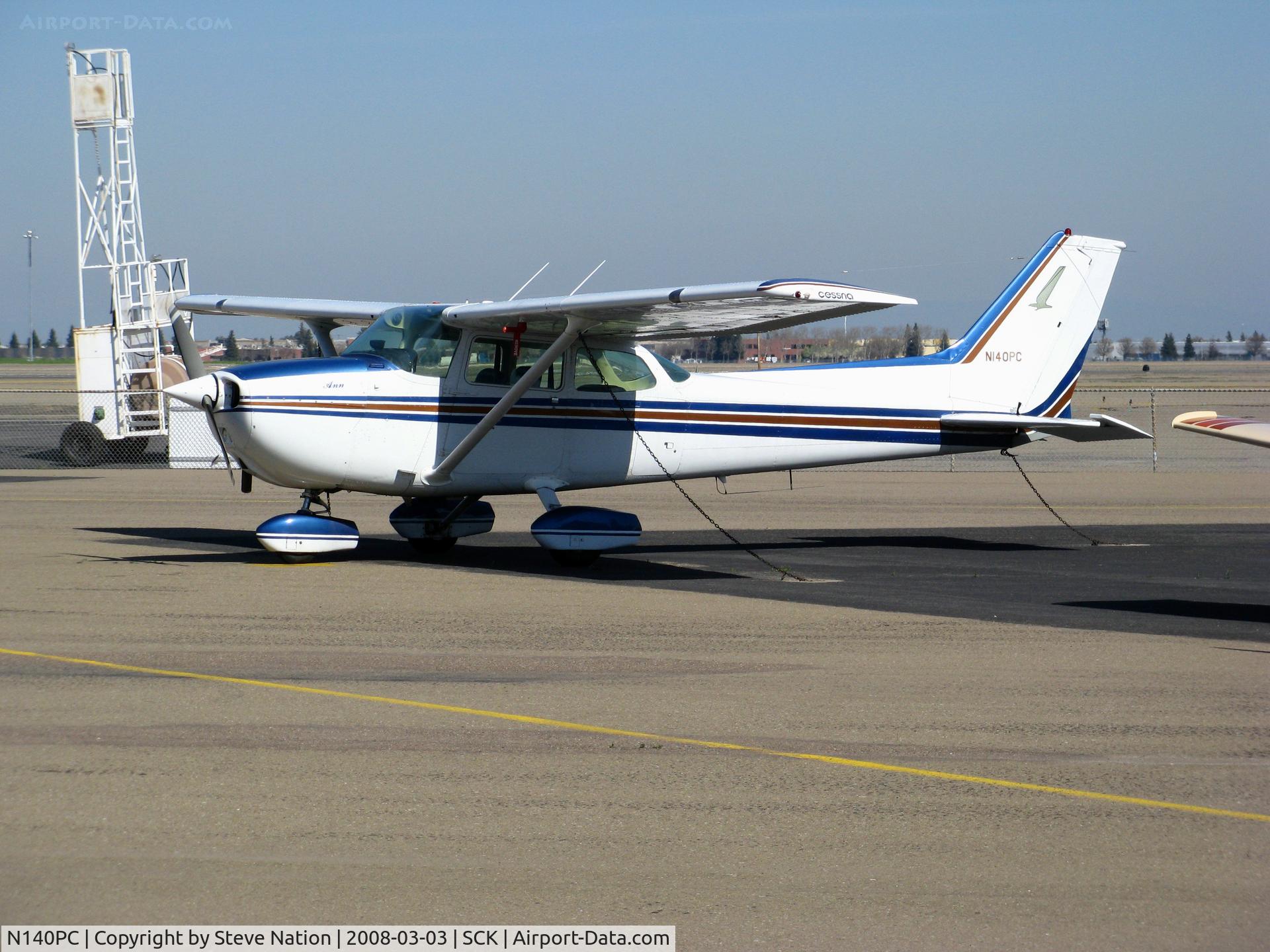 N140PC, 1976 Cessna 172N C/N 17268241, 1976 Cessna 172N @ Stockton Municipal Airport, CA