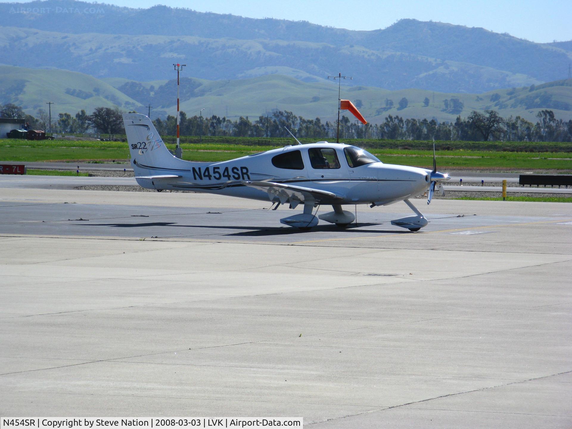 N454SR, 2007 Cirrus SR22 C/N 2428, 2007 Cirrus Design Corp SR22 GTS @Livermore, CA