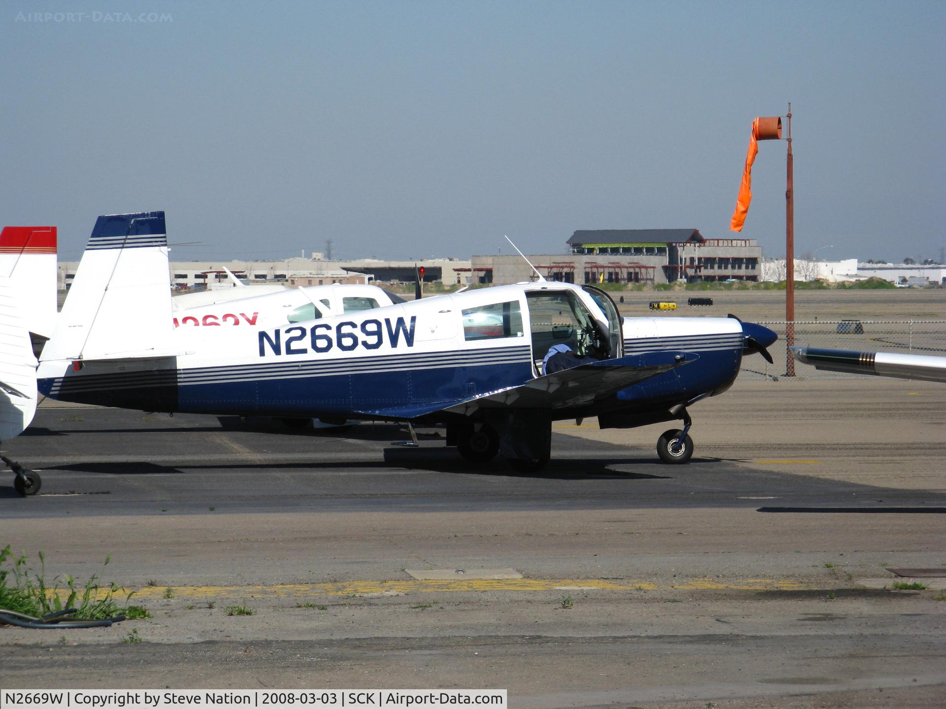 N2669W, 1966 Mooney M20E C/N 994, 1966 Mooney M20E @ Stockton, CA