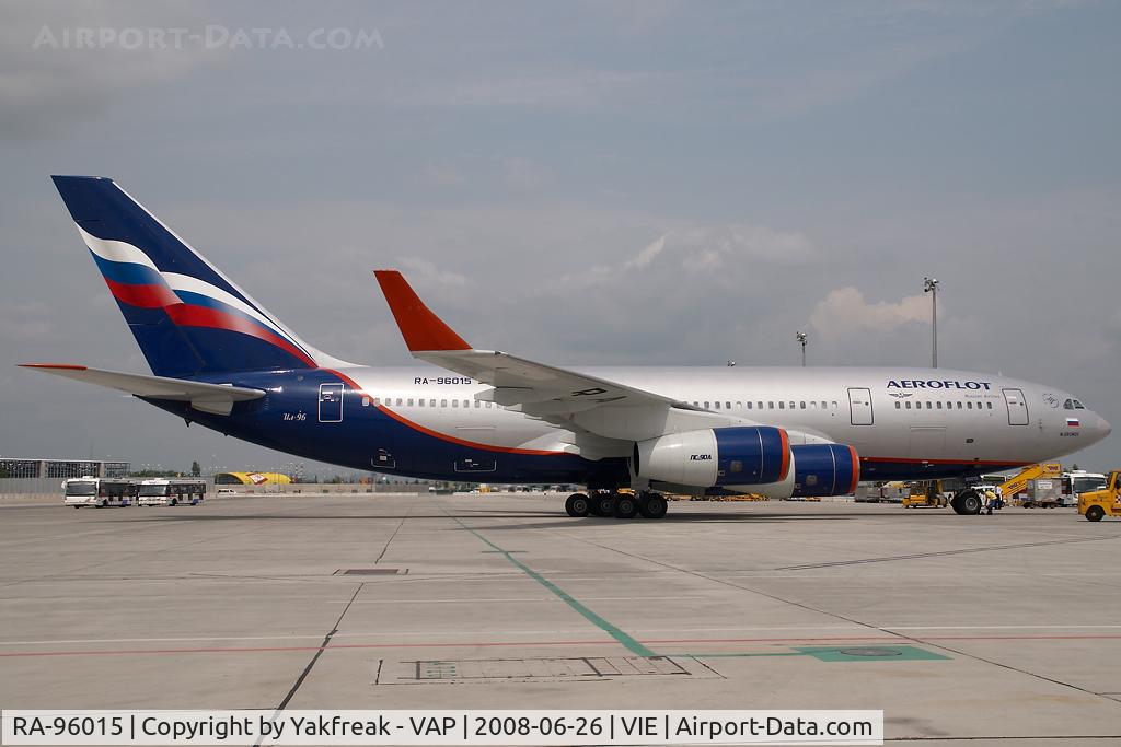 RA-96015, 1995 Ilyushin Il-96-300 C/N 74393201012, Aerflot Iljuschin 96