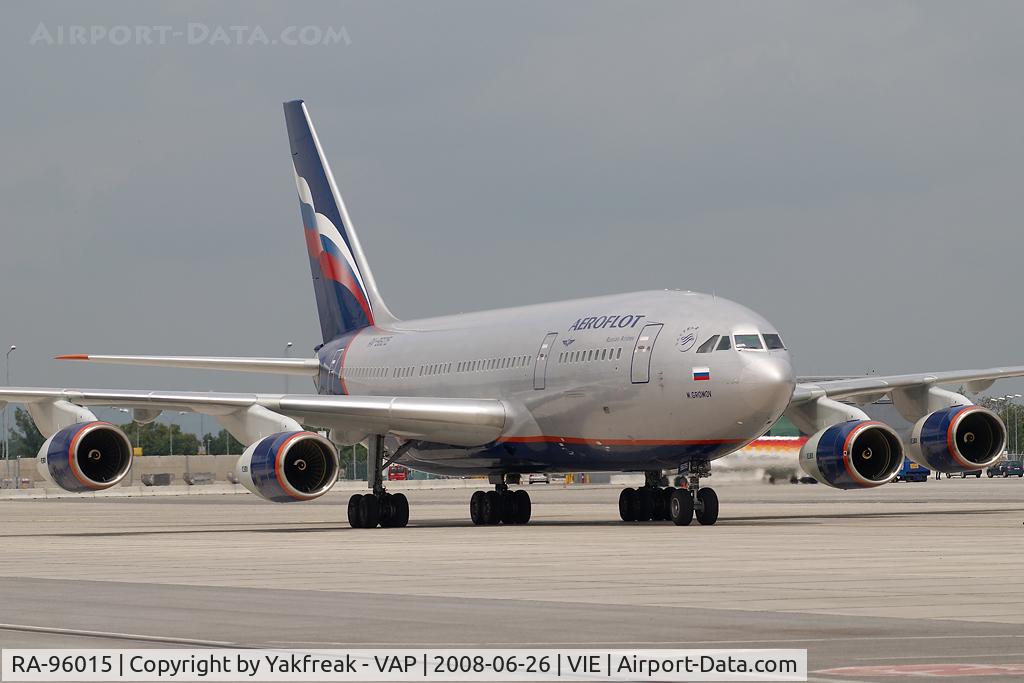 RA-96015, 1995 Ilyushin Il-96-300 C/N 74393201012, Aerflot Iljuschin 96
