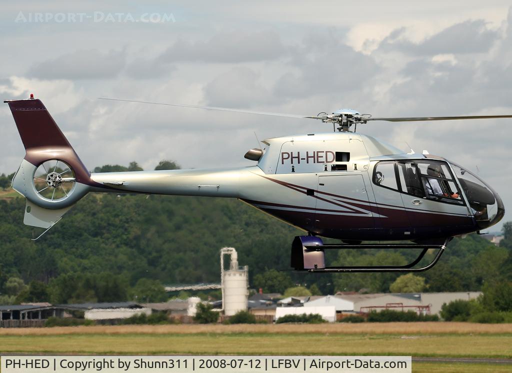 PH-HED, Eurocopter EC-120B Colibri C/N 1068, On take off from the terminal...