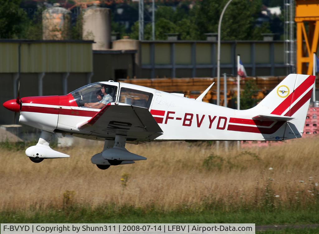 F-BVYD, Robin DR-400-100 Cadet C/N 987, On take off rwy 32...