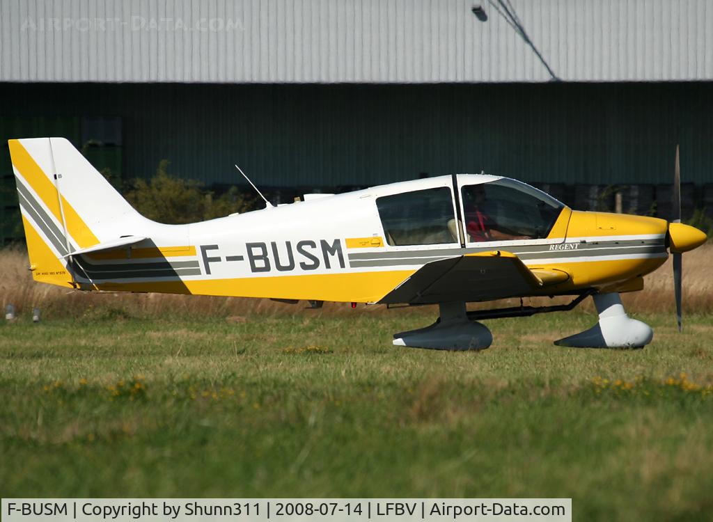 F-BUSM, Robin DR-400-180 Regent C/N 878, Came back from flight and rolling to the Airclub...