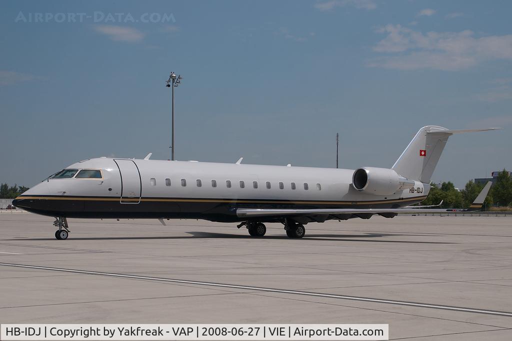HB-IDJ, Canadair CRJ-100SE (CL-600-2B19) C/N 7136, TAG Aviation regionaljet