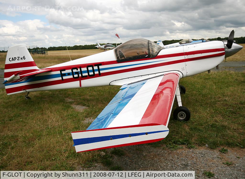 F-GLOT, Mudry CAP-21 C/N 6, Parked here...