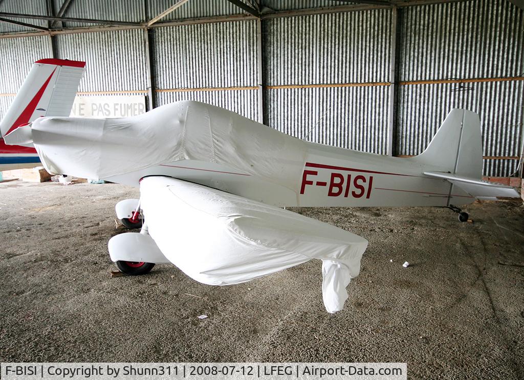 F-BISI, Piel CP-301A Emeraude C/N 268, Parked here...