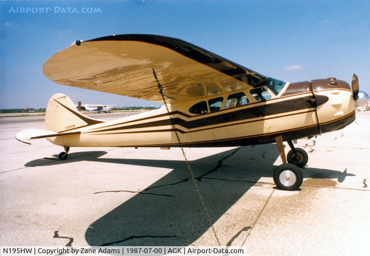 N195HW, 1952 Cessna 195 C/N 7800, At Arlington Municipal