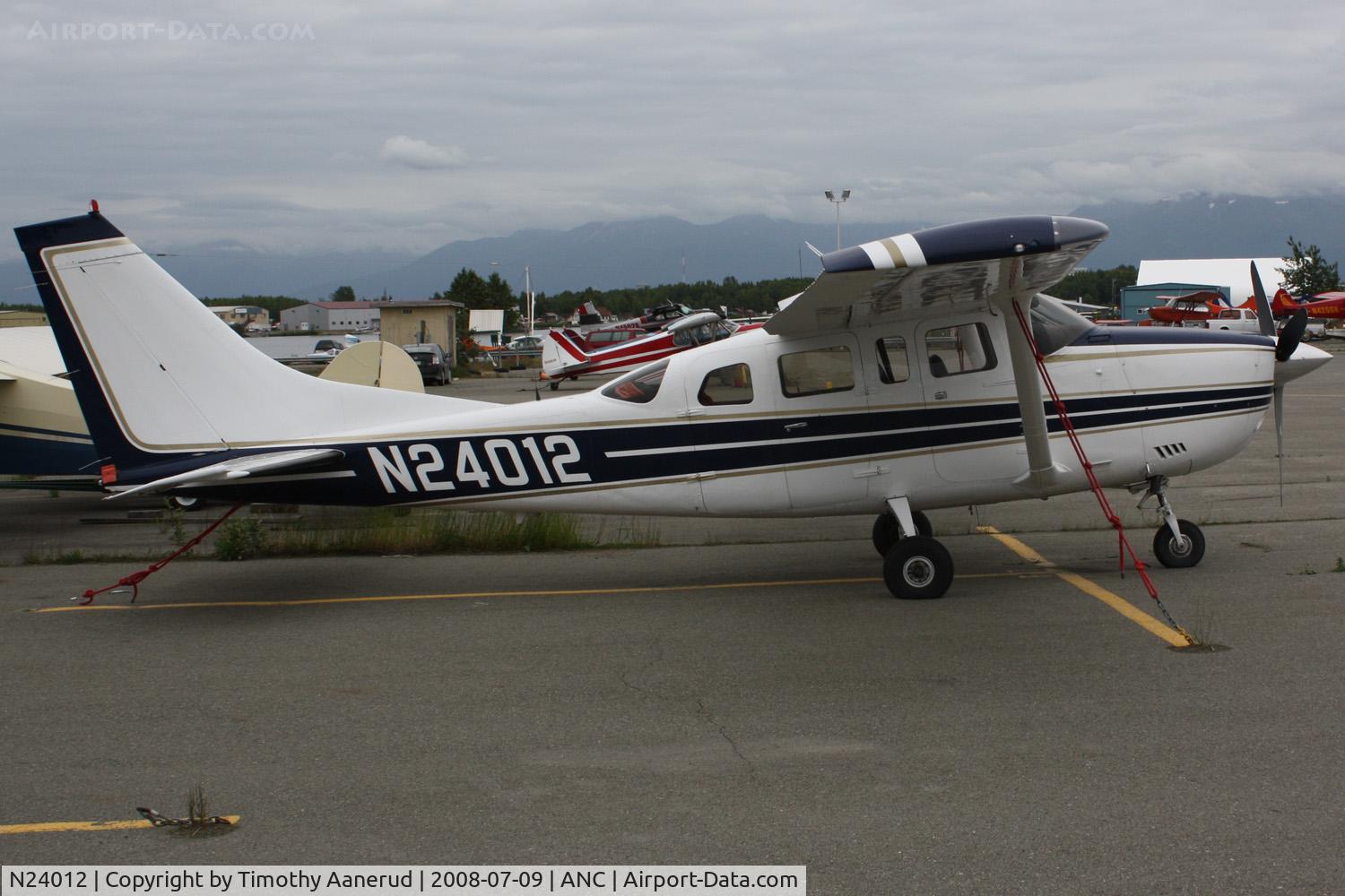 N24012, 1974 Cessna U206F Stationair C/N U206-02237, General Aviation parking area at Anchorage